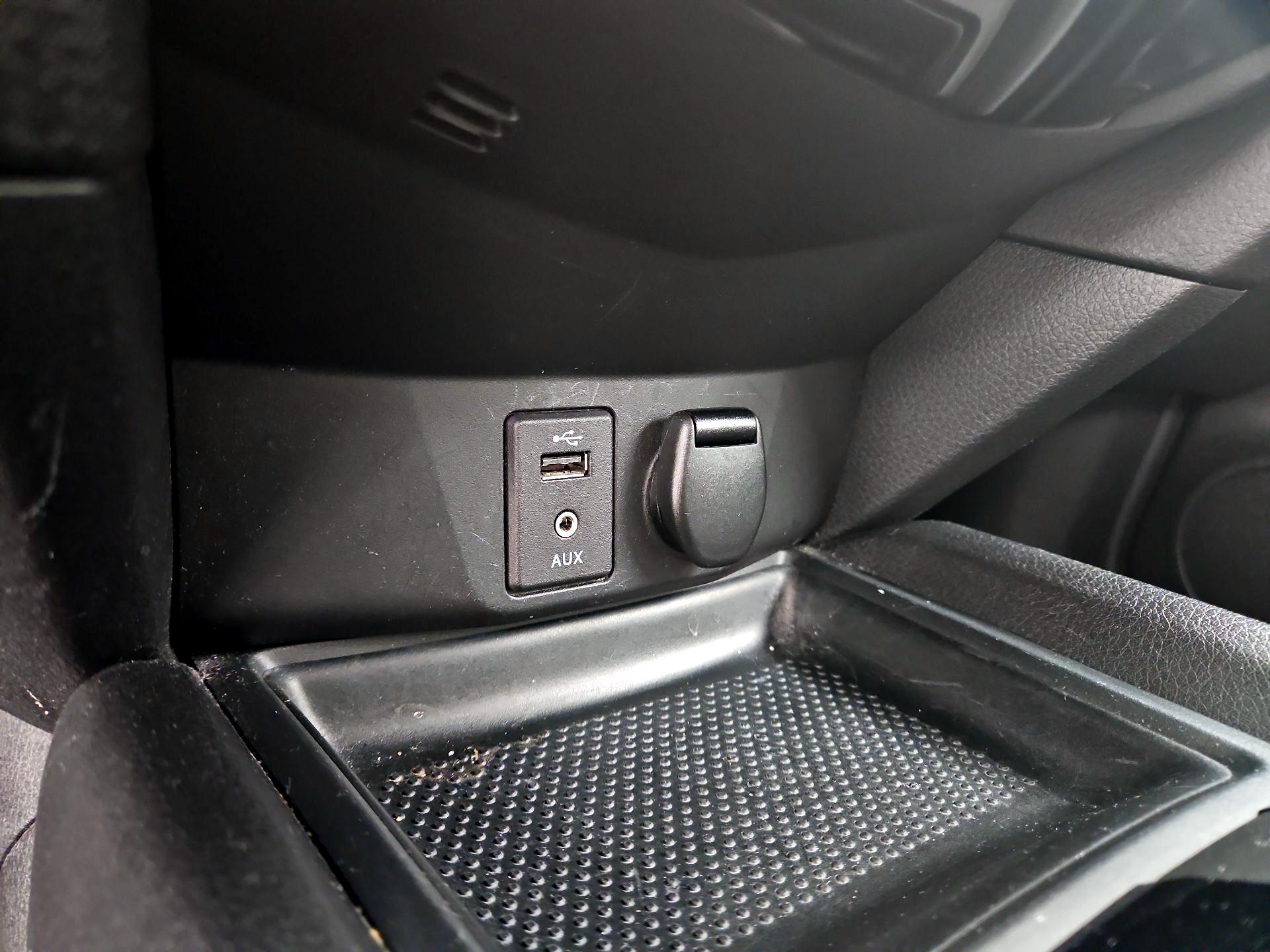 Thumbnail: 2014 Nissan Rogue - 19