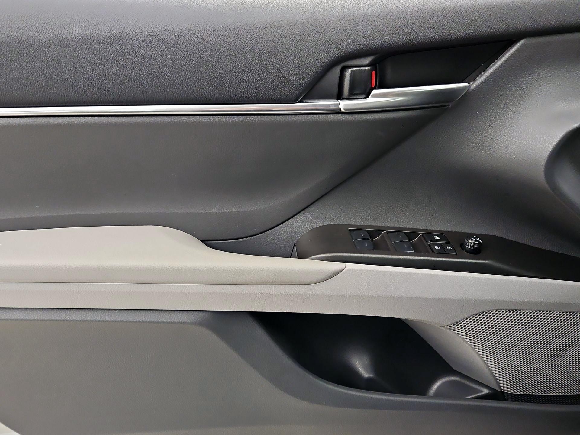 Thumbnail: 2024 Toyota Camry - 12