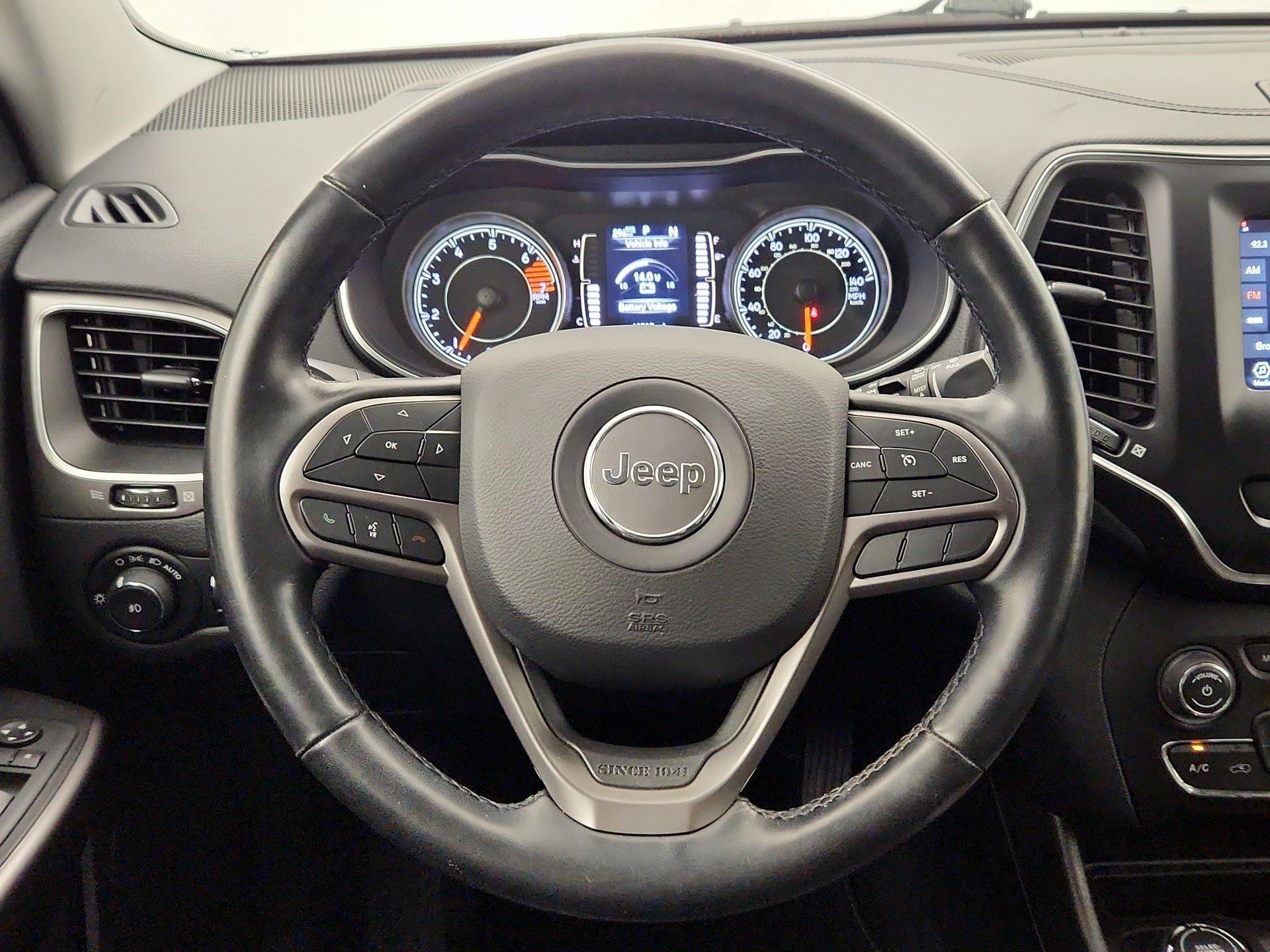 Thumbnail: 2020 Jeep Cherokee - 10