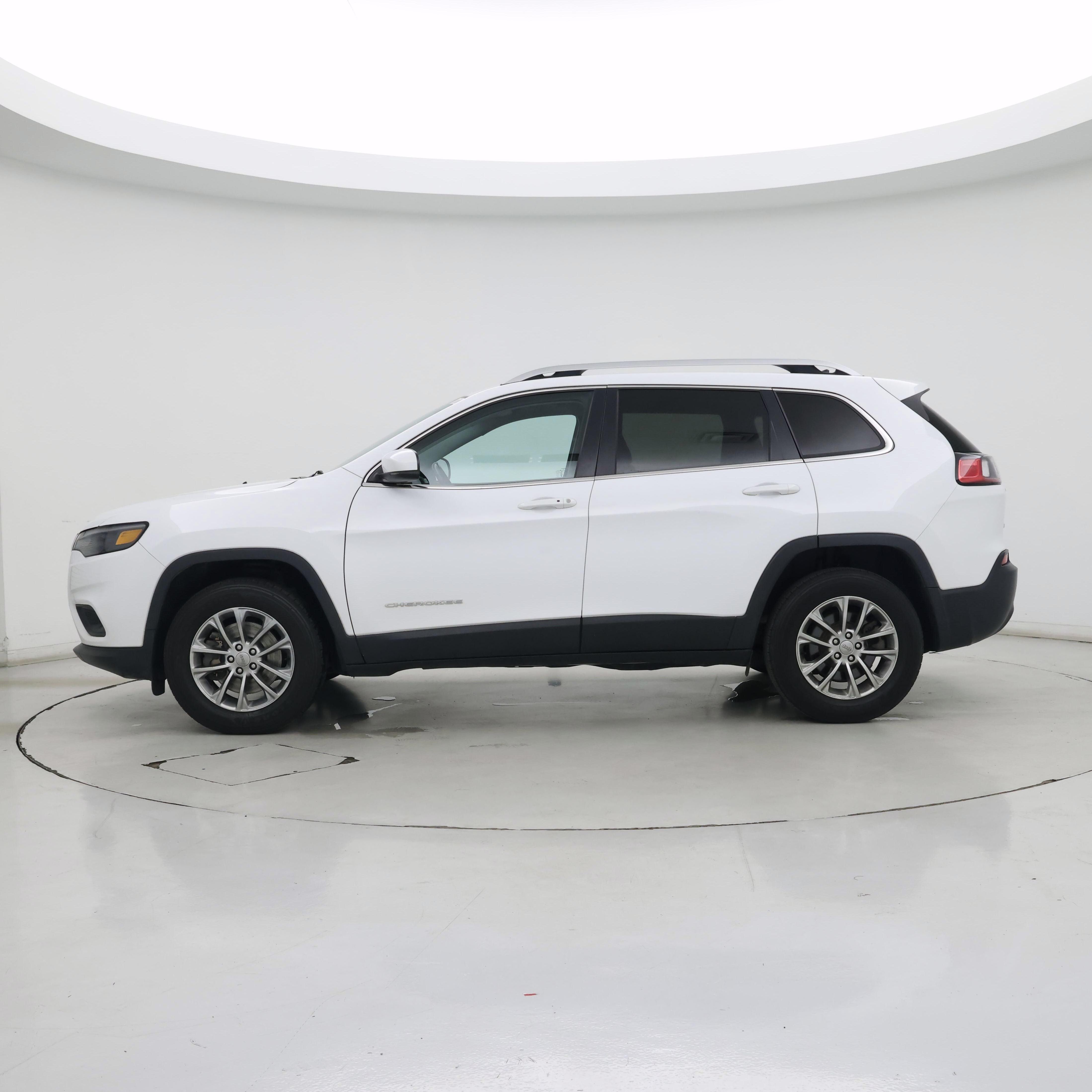 Thumbnail: 2020 Jeep Cherokee - 3
