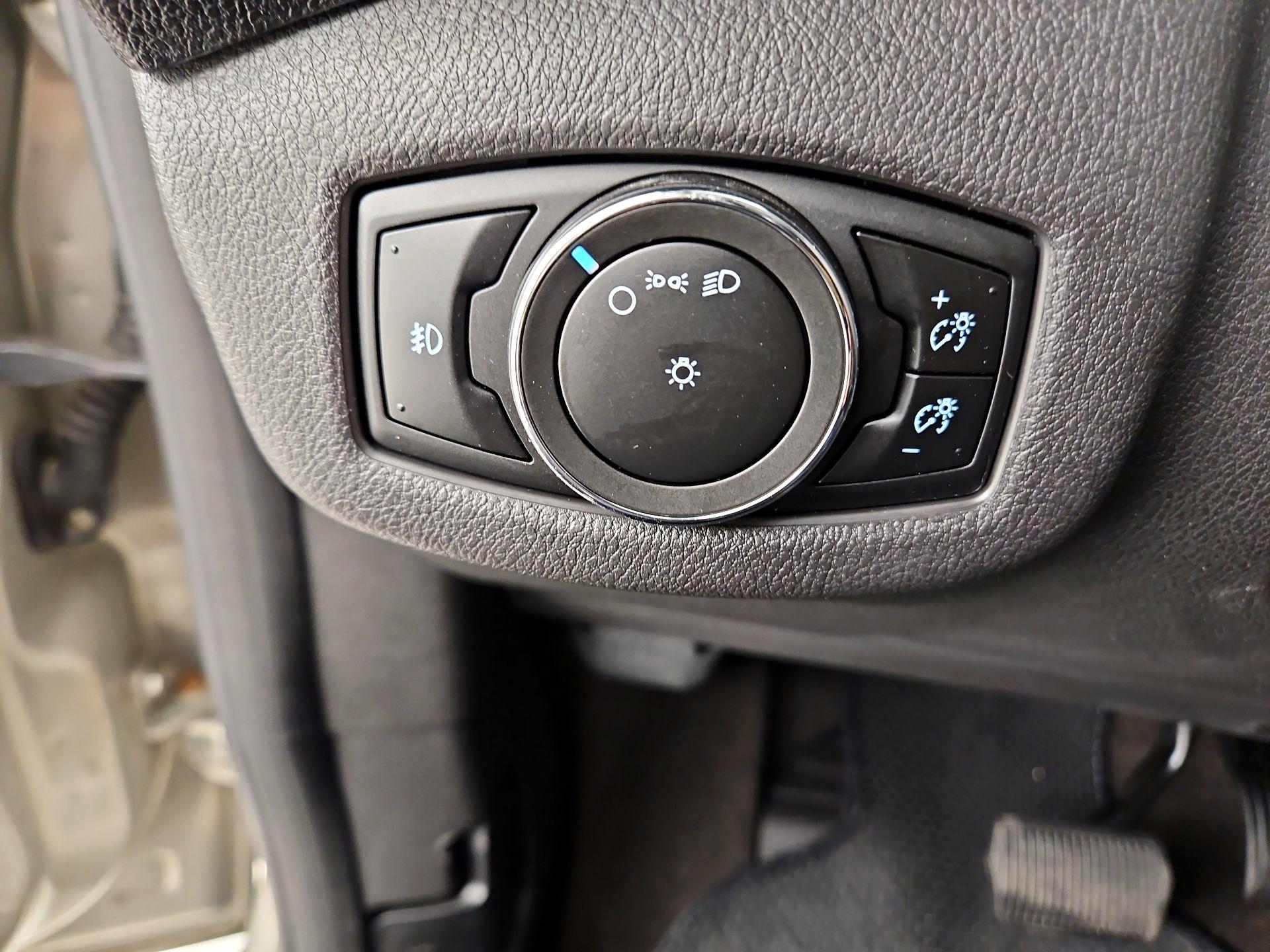 Thumbnail: 2014 Ford Transit Series - 13