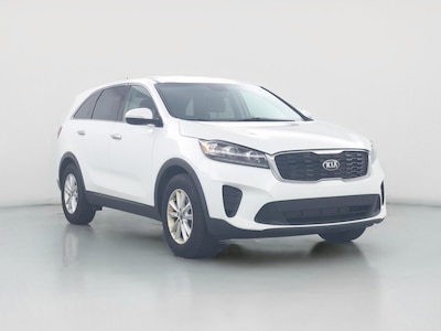 White 2019 Kia Sorento LX
