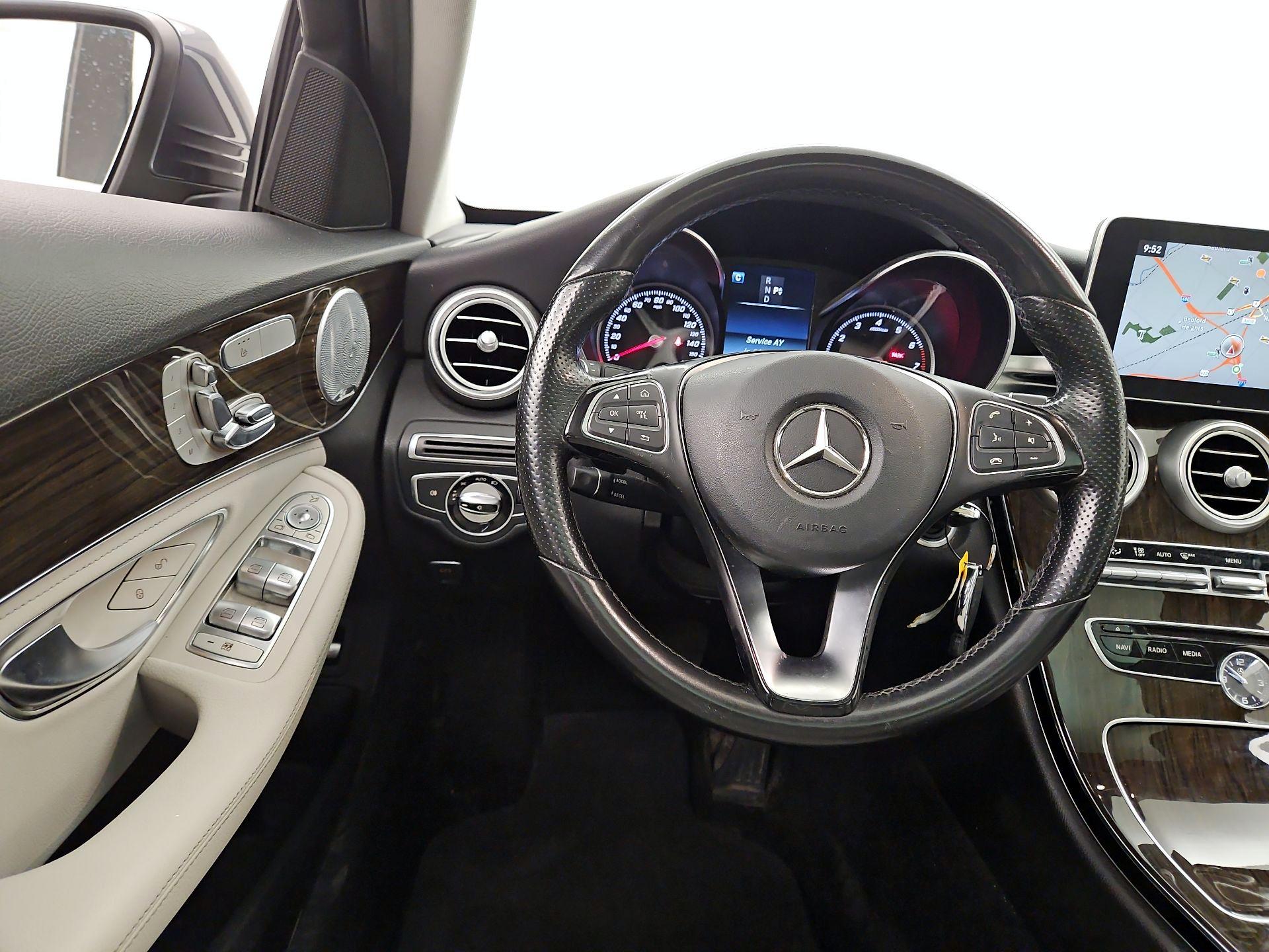Thumbnail: 2016 Mercedes-Benz C-Class - 10