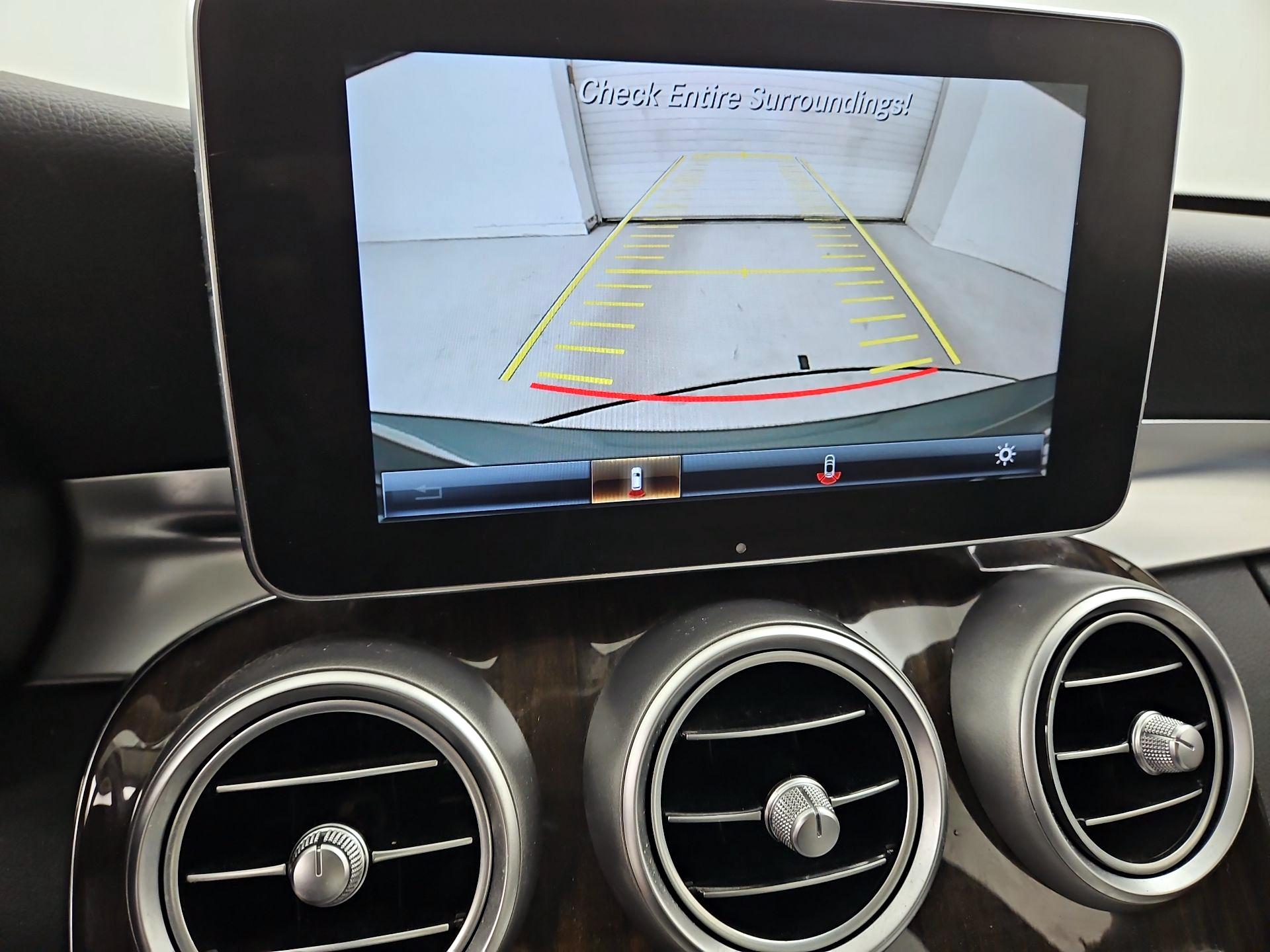 Thumbnail: 2016 Mercedes-Benz C-Class - 15