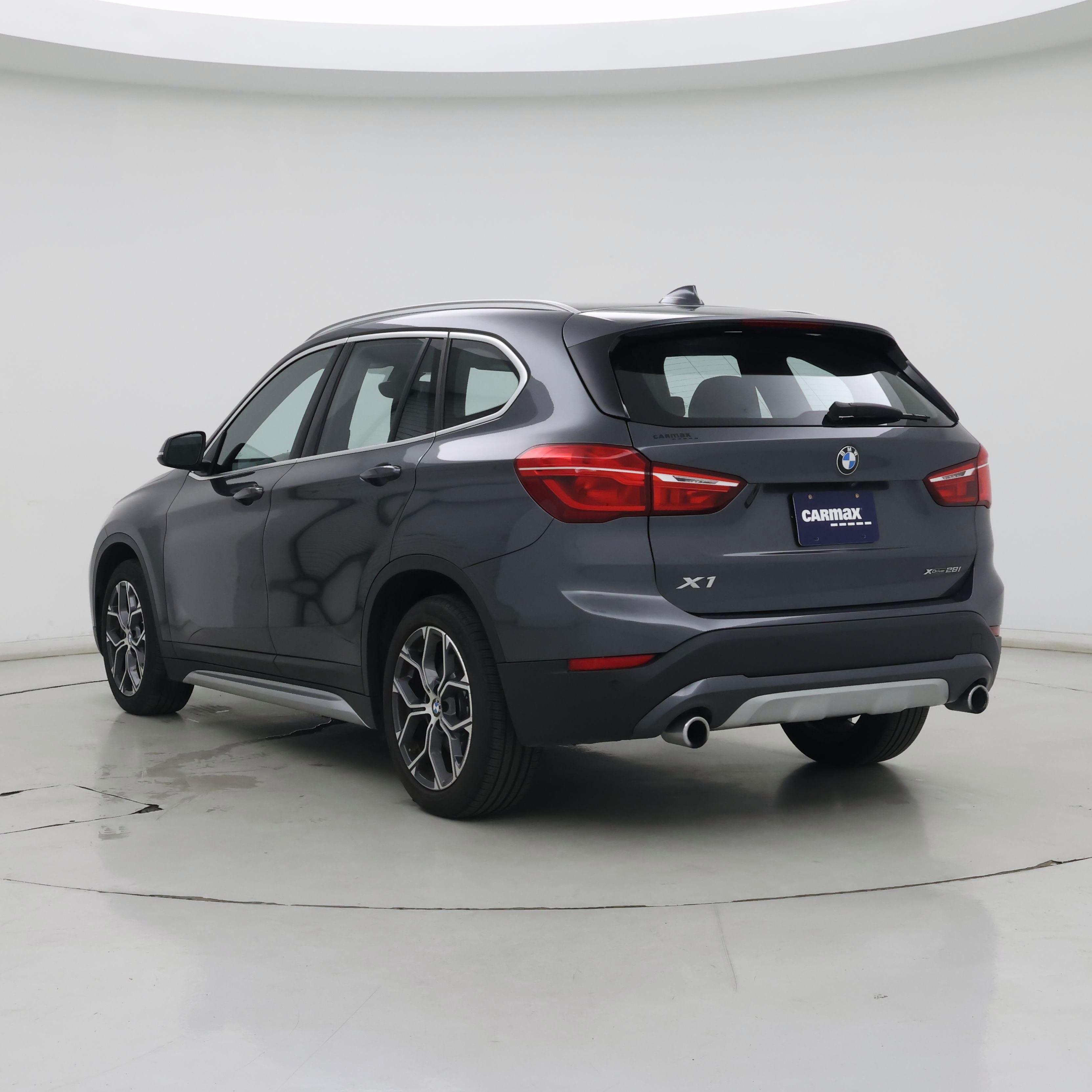 Thumbnail: 2021 BMW X1 - 2
