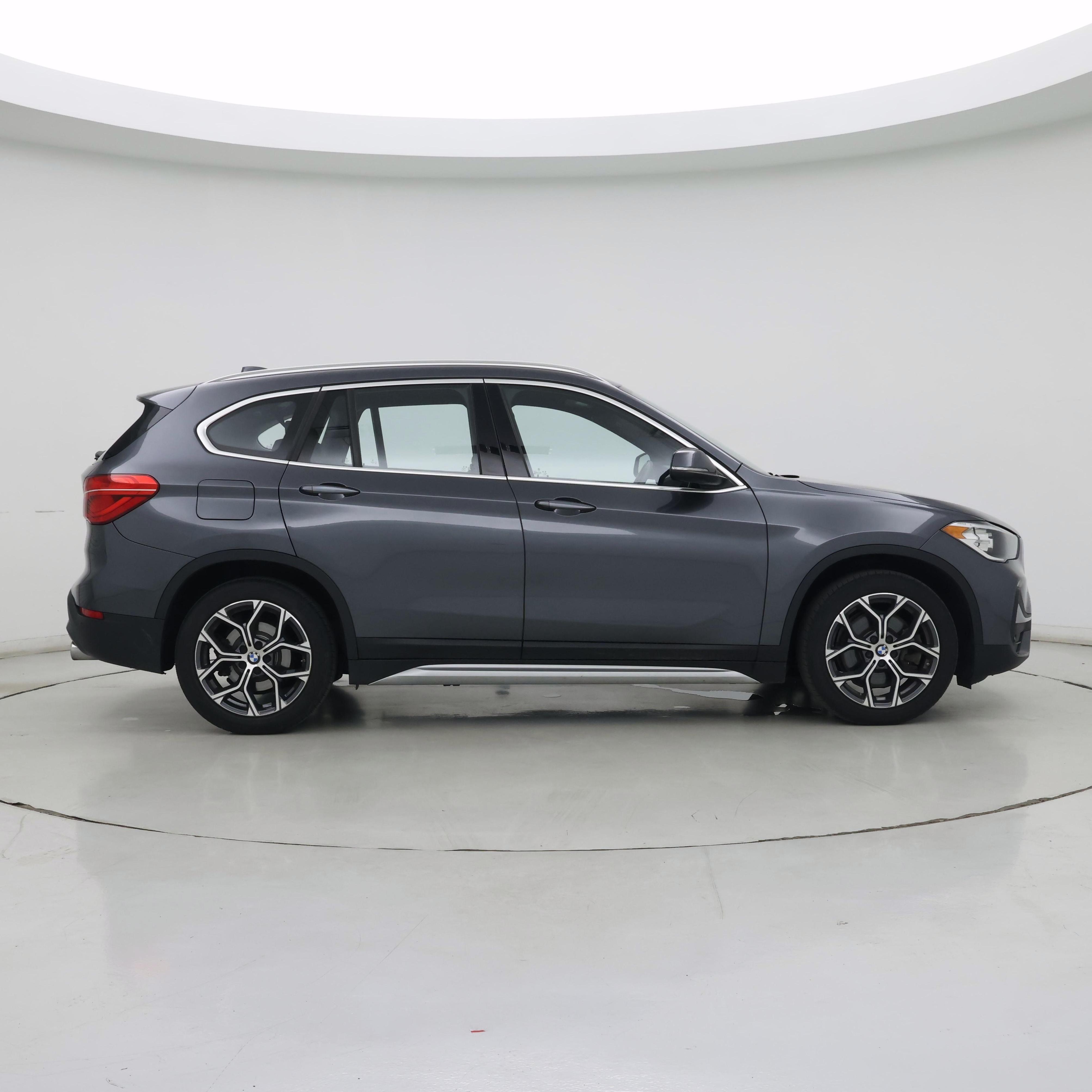 Thumbnail: 2021 BMW X1 - 7