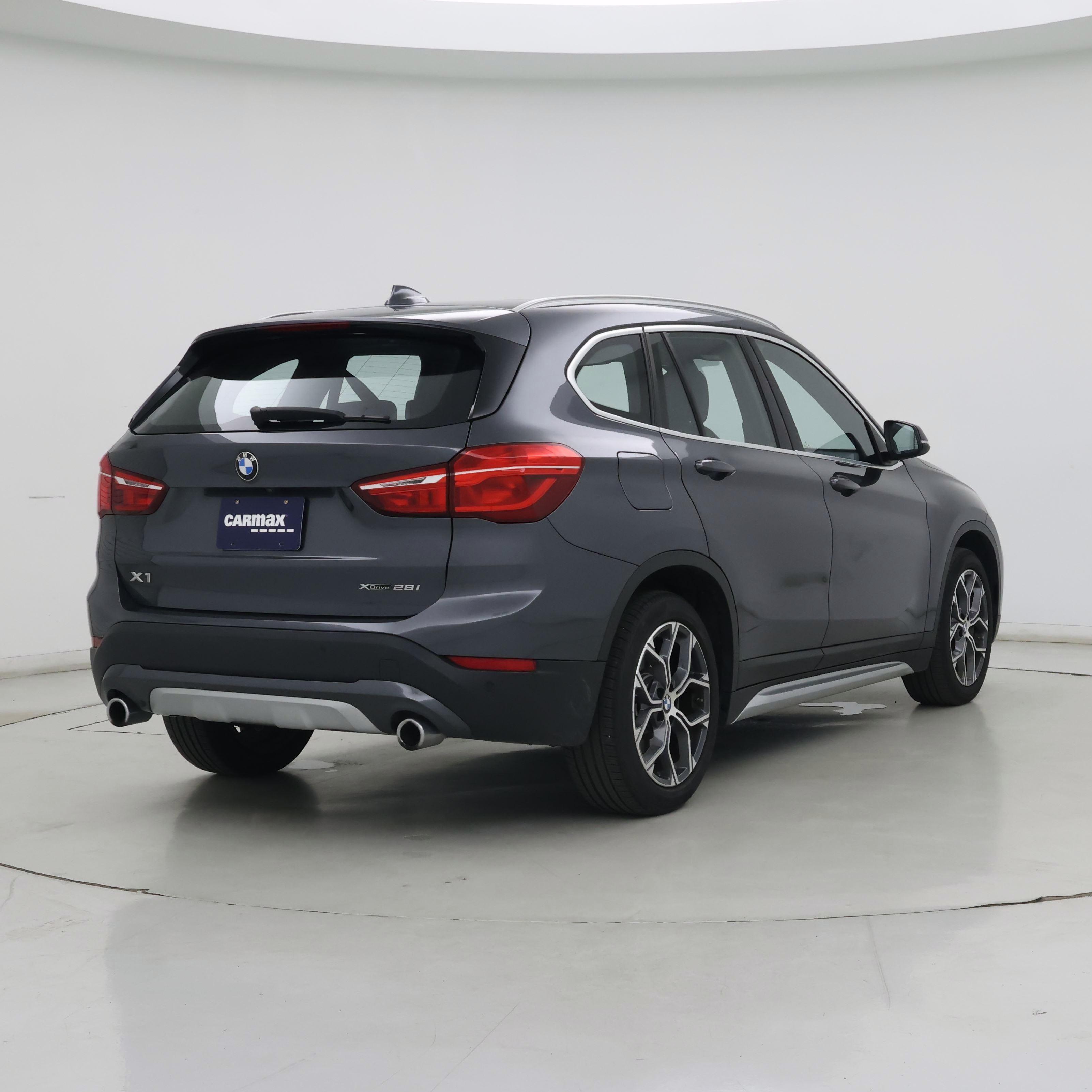 Thumbnail: 2021 BMW X1 - 8