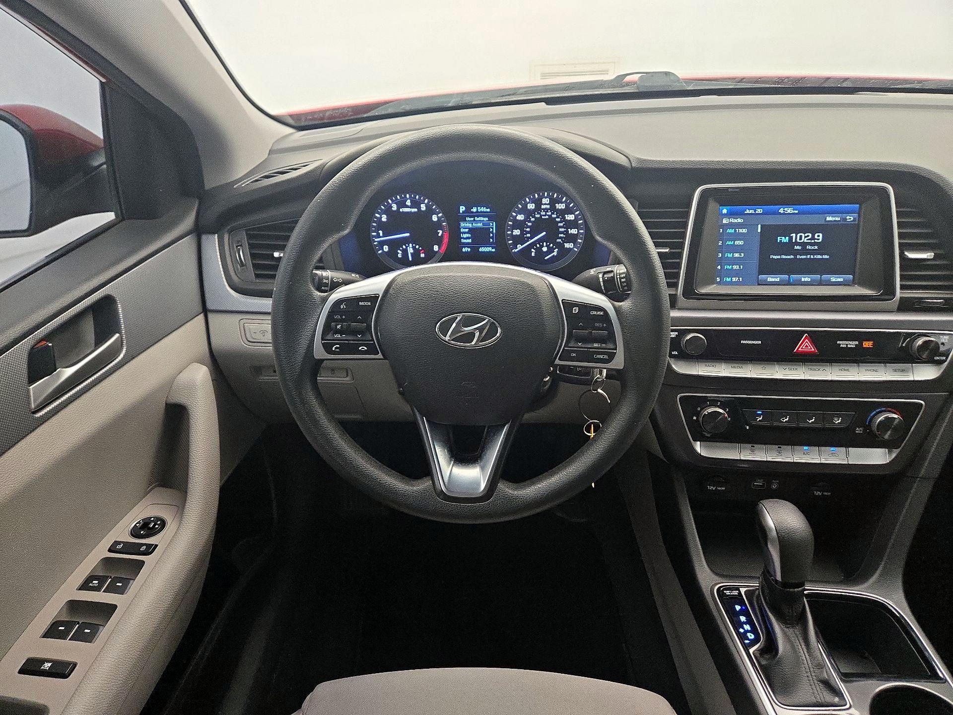 Thumbnail: 2019 Hyundai Sonata - 10
