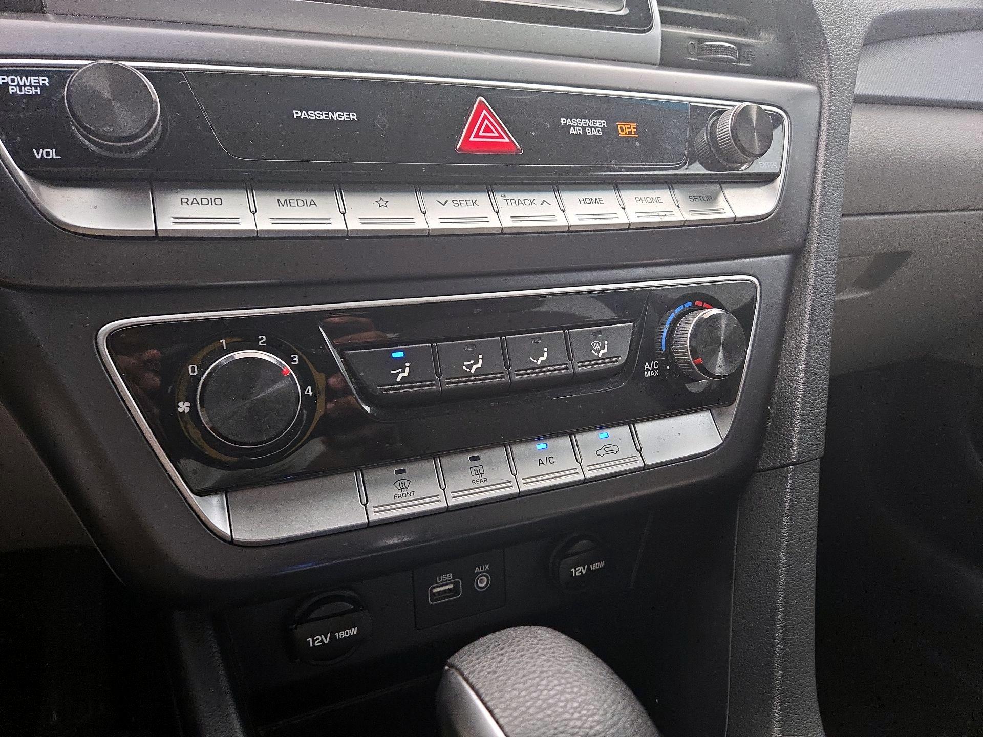 Thumbnail: 2019 Hyundai Sonata - 16