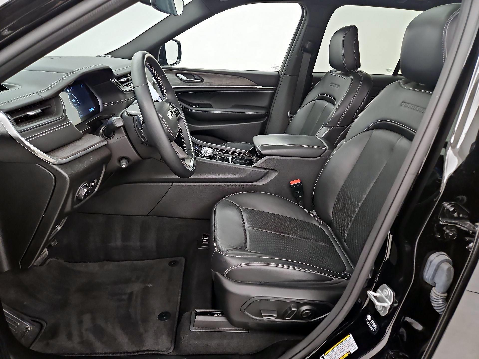 Thumbnail: 2022 Jeep Grand Cherokee - 11