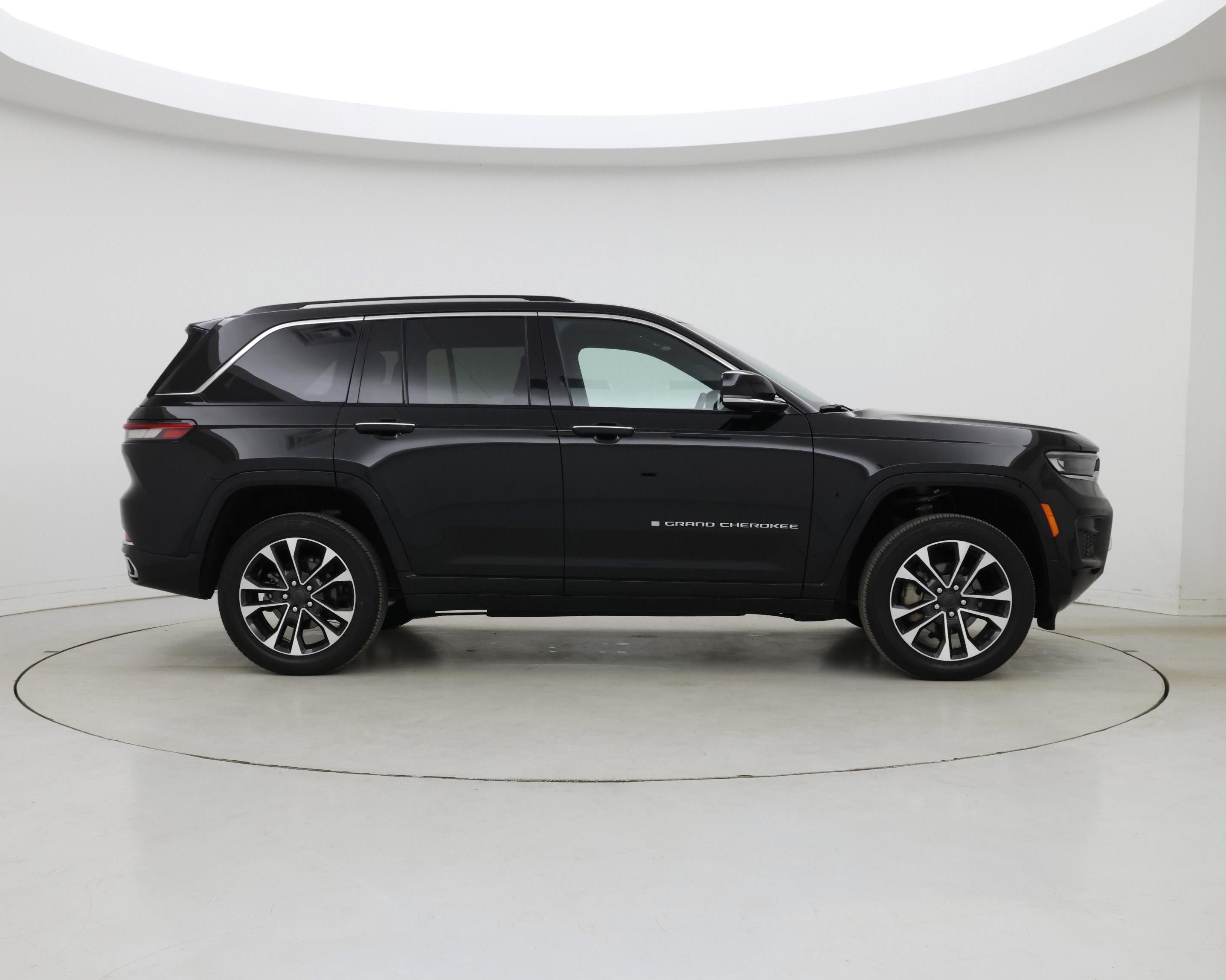 Thumbnail: 2022 Jeep Grand Cherokee - 7