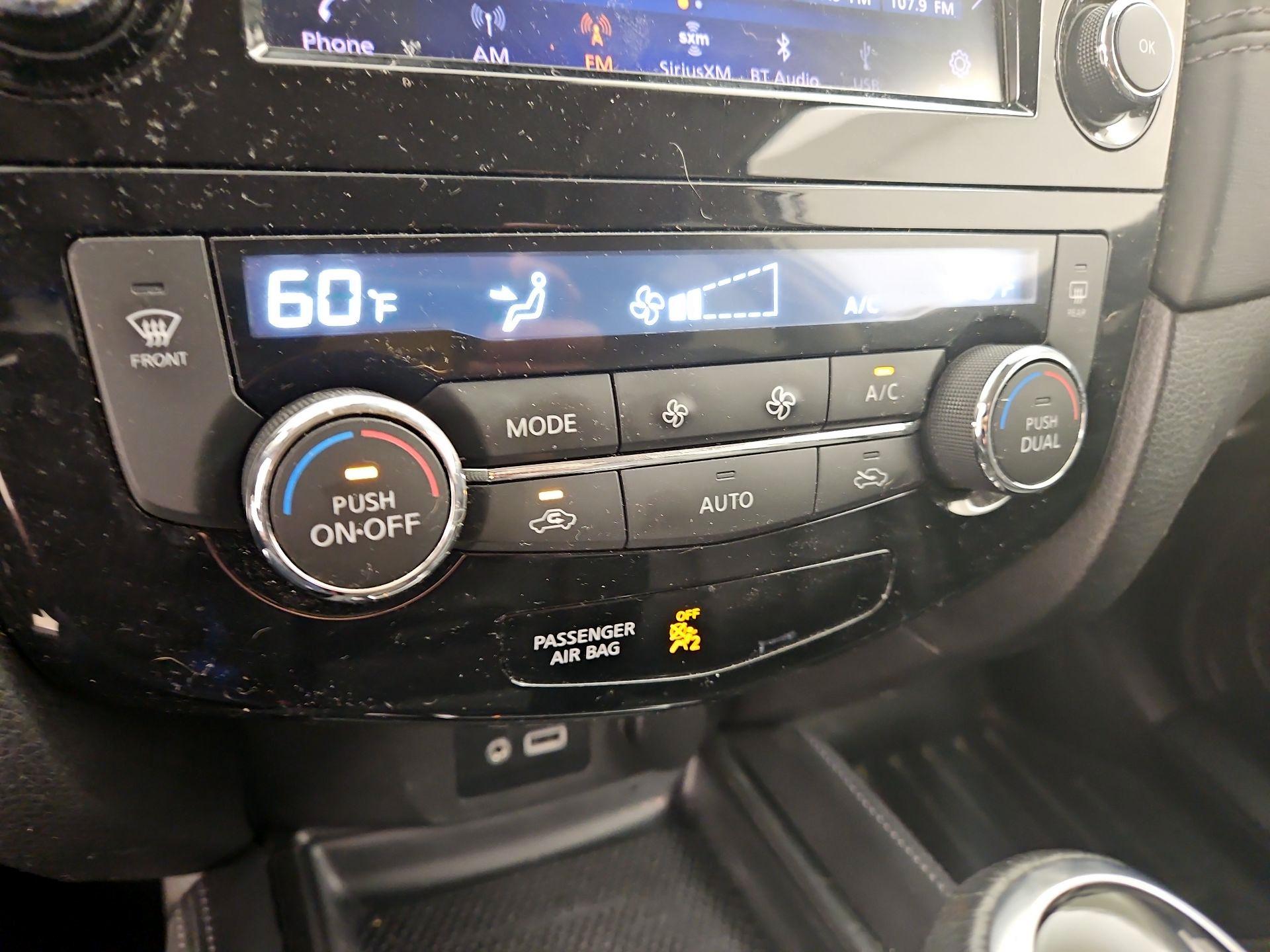 Thumbnail: 2018 Nissan Rogue - 17