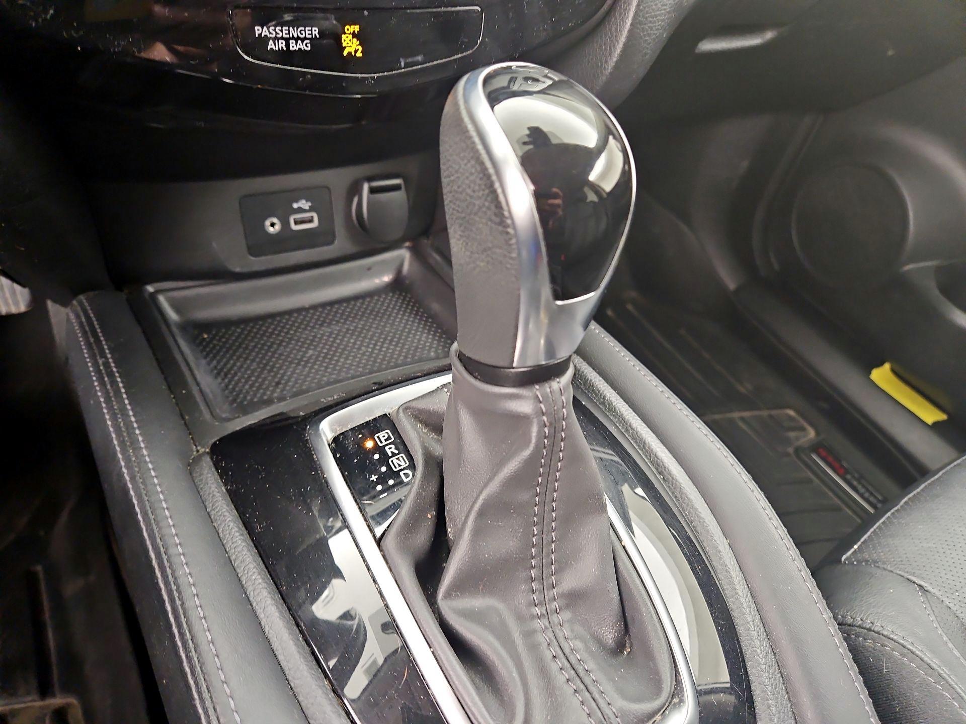 Thumbnail: 2018 Nissan Rogue - 18