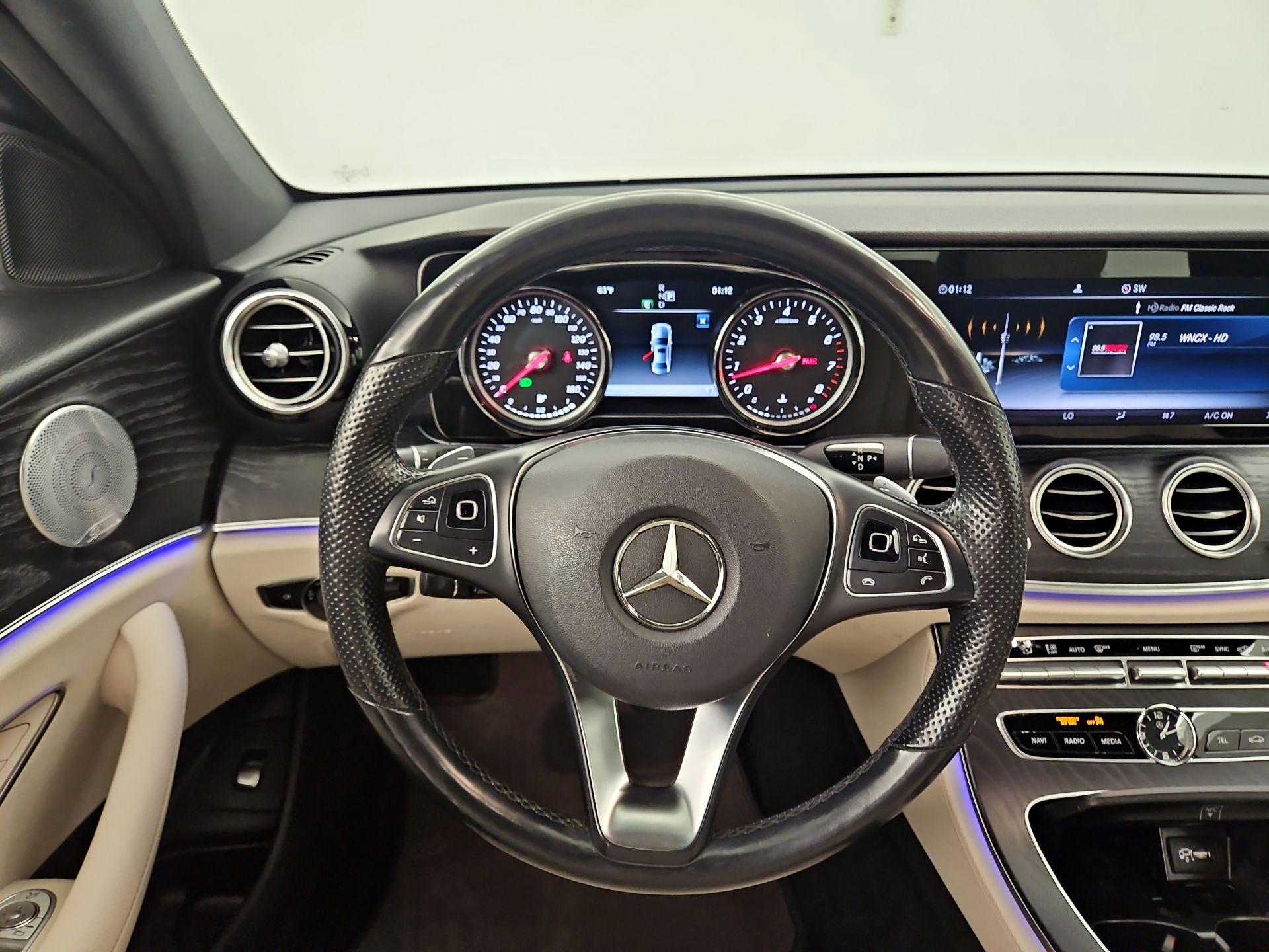 Thumbnail: 2018 Mercedes-Benz E-Class - 10