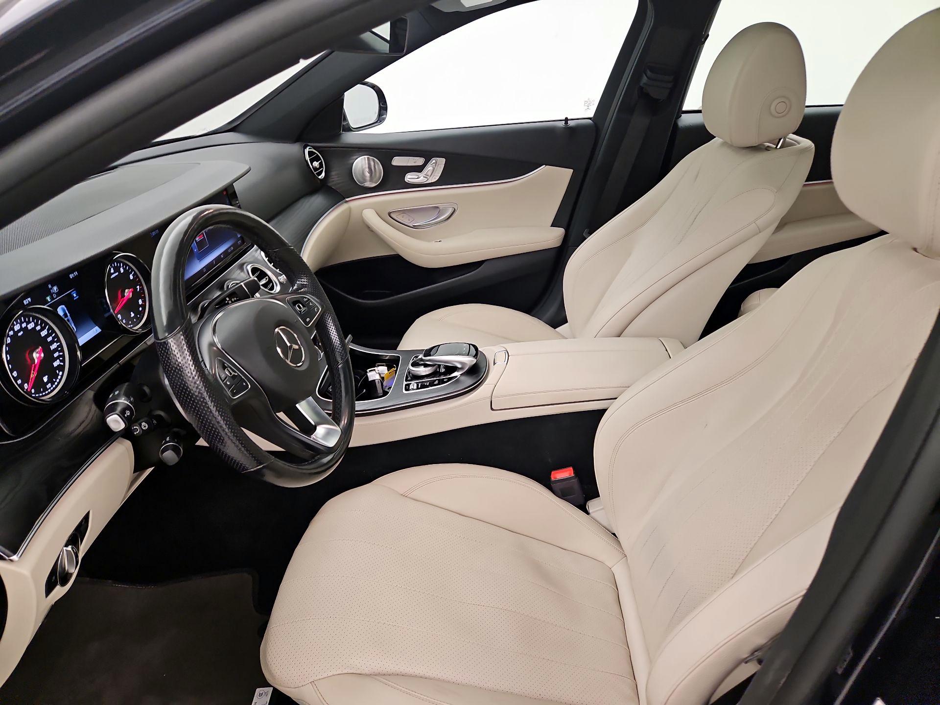 Thumbnail: 2018 Mercedes-Benz E-Class - 11