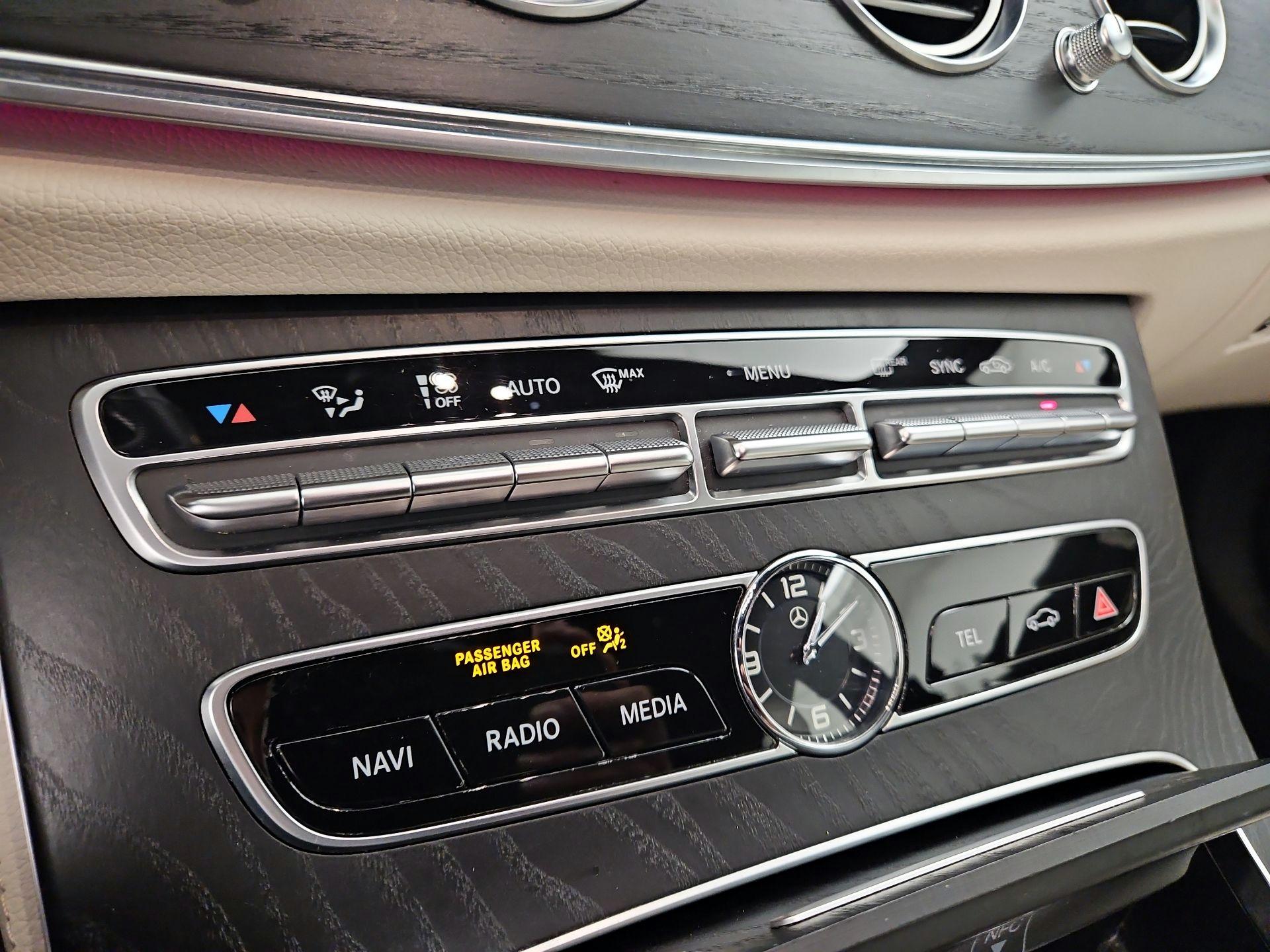 Thumbnail: 2018 Mercedes-Benz E-Class - 17