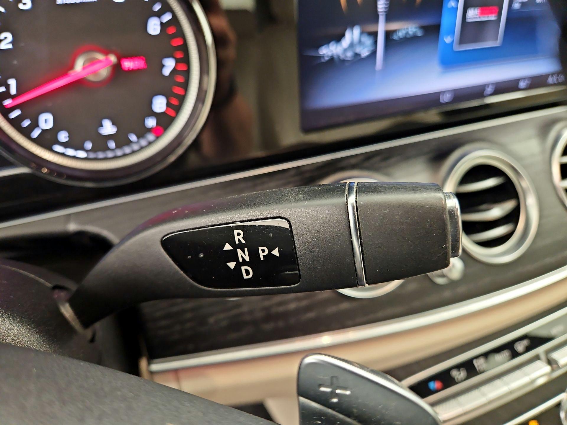 Thumbnail: 2018 Mercedes-Benz E-Class - 18