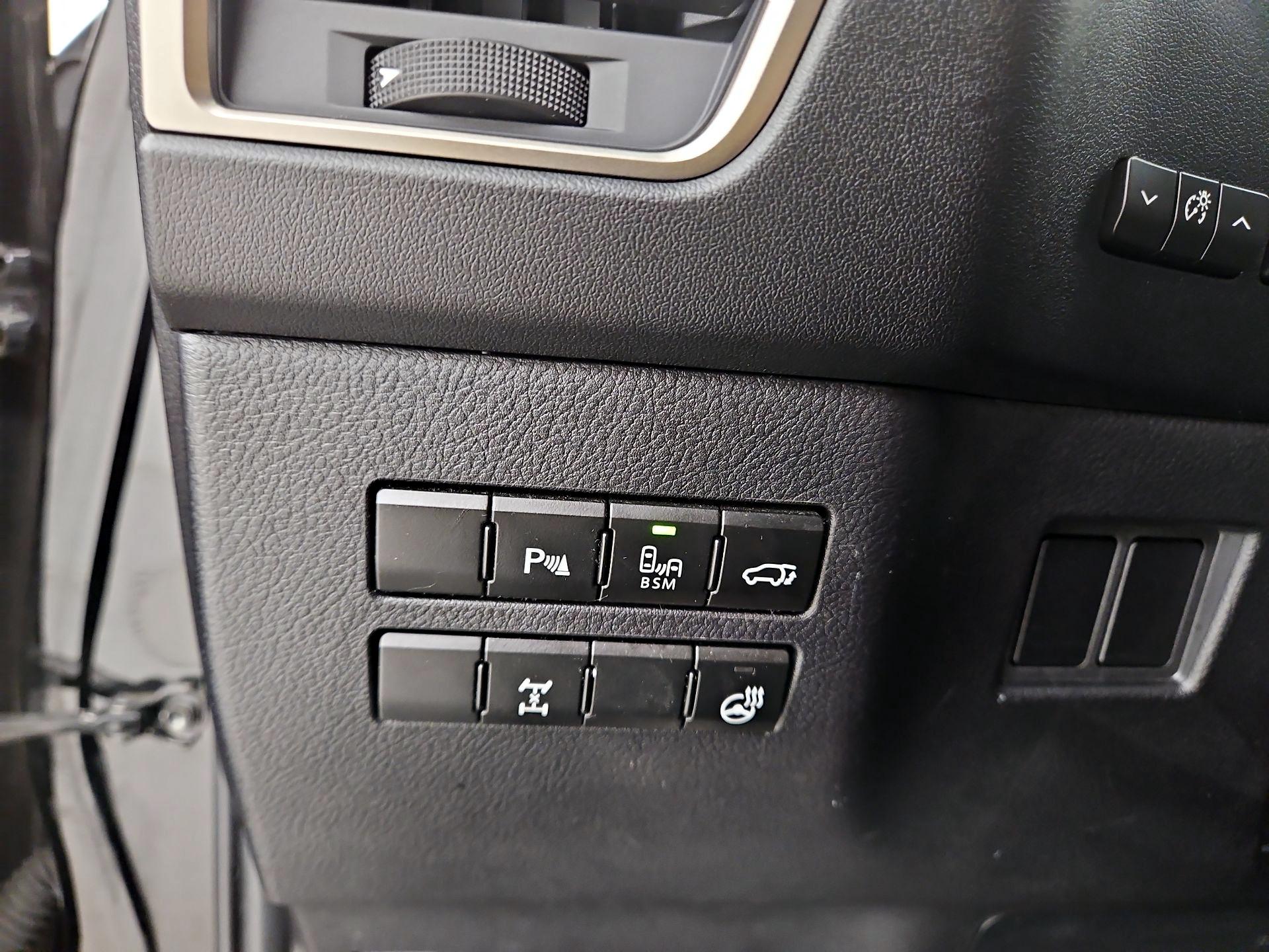 Thumbnail: 2015 Lexus NX - 13