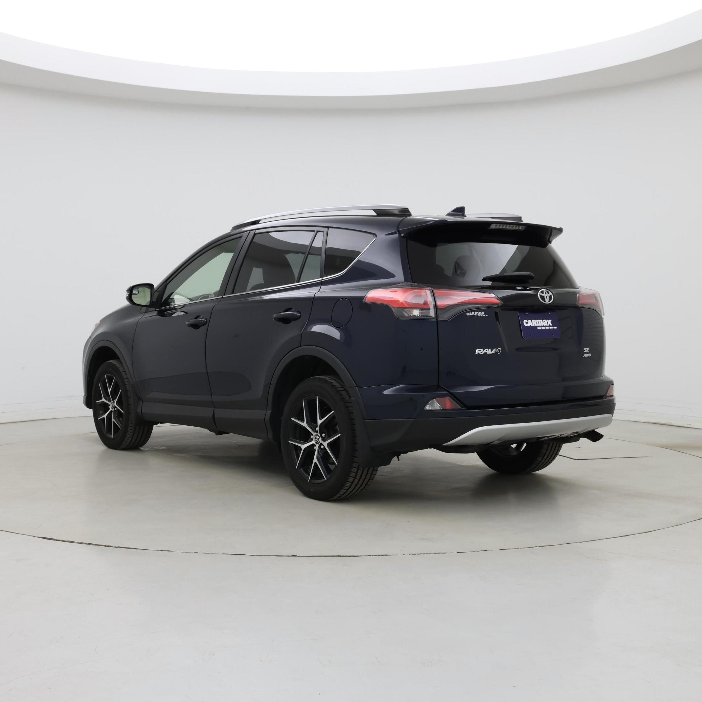 Thumbnail: 2018 Toyota RAV4 - 2
