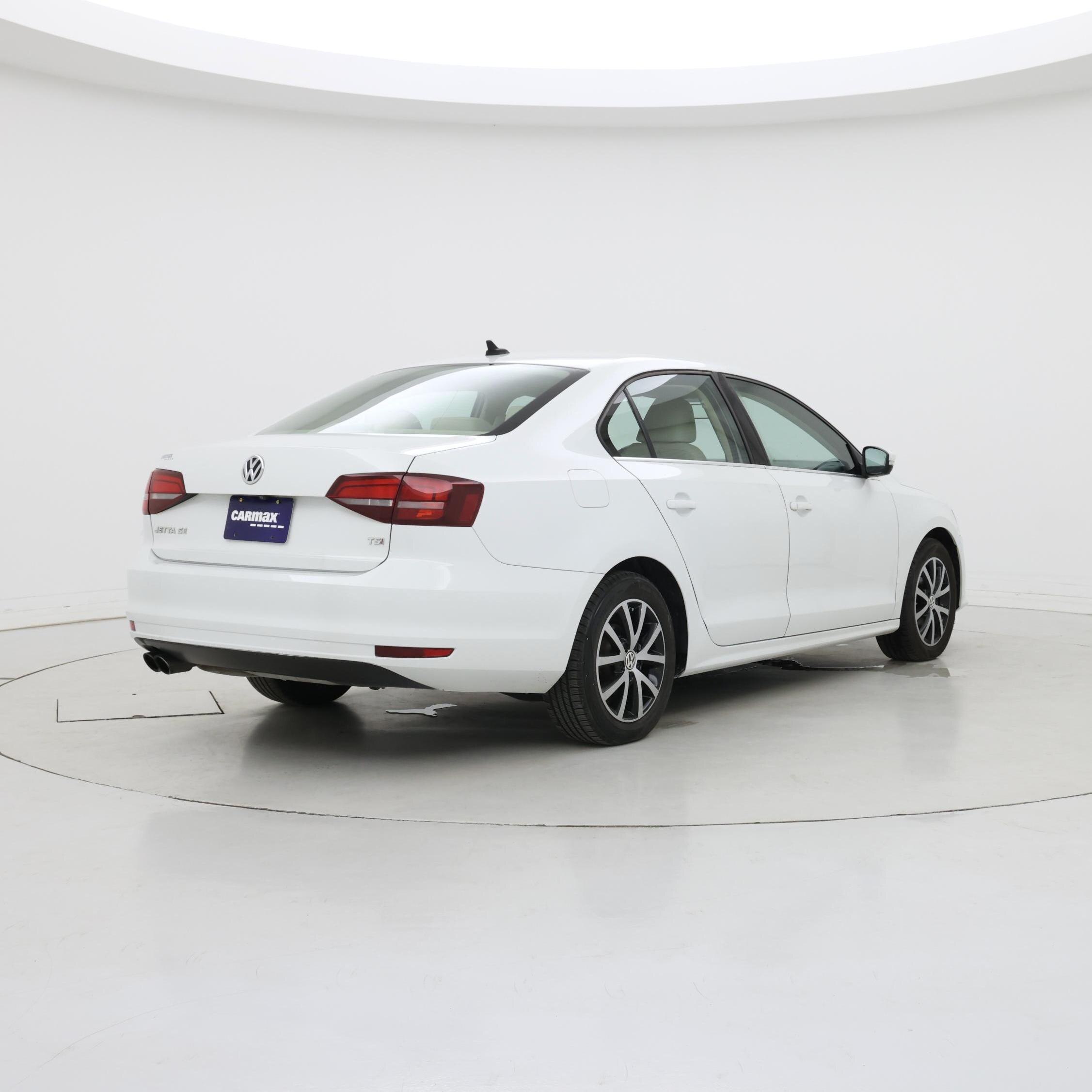 Thumbnail: 2017 Volkswagen Jetta - 8