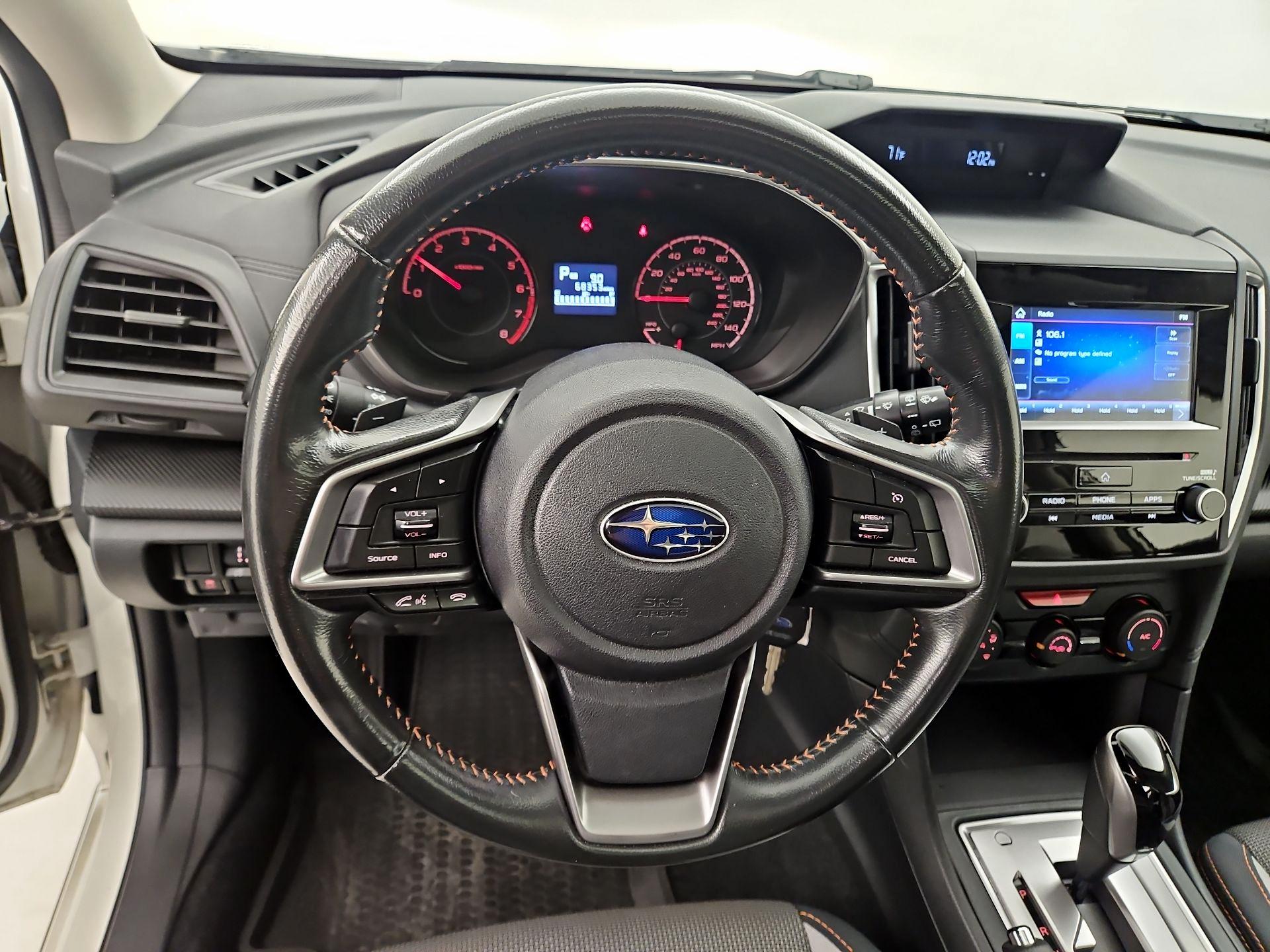 Thumbnail: 2019 Subaru Crosstrek - 10