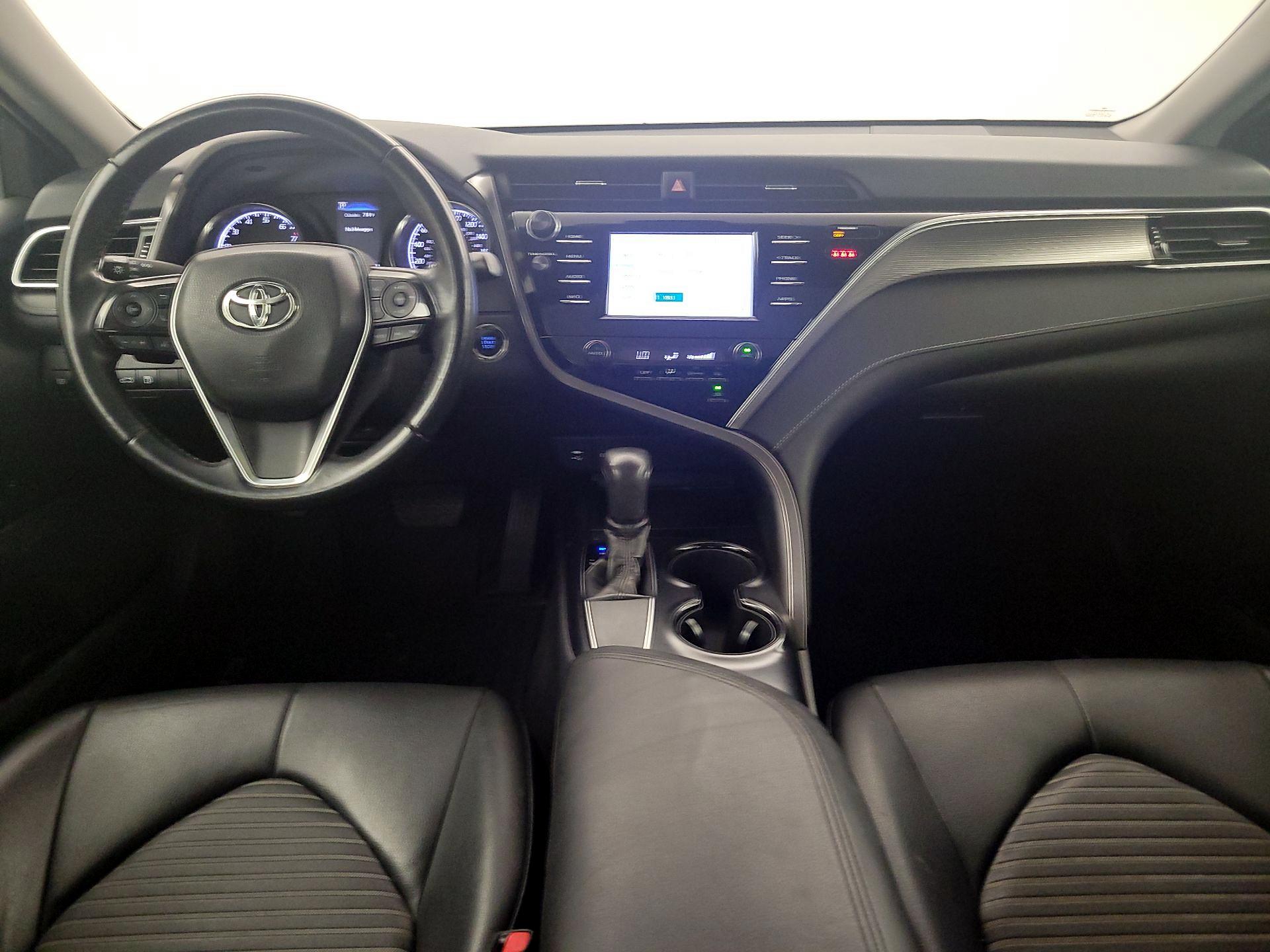 Thumbnail: 2018 Toyota Camry - 9