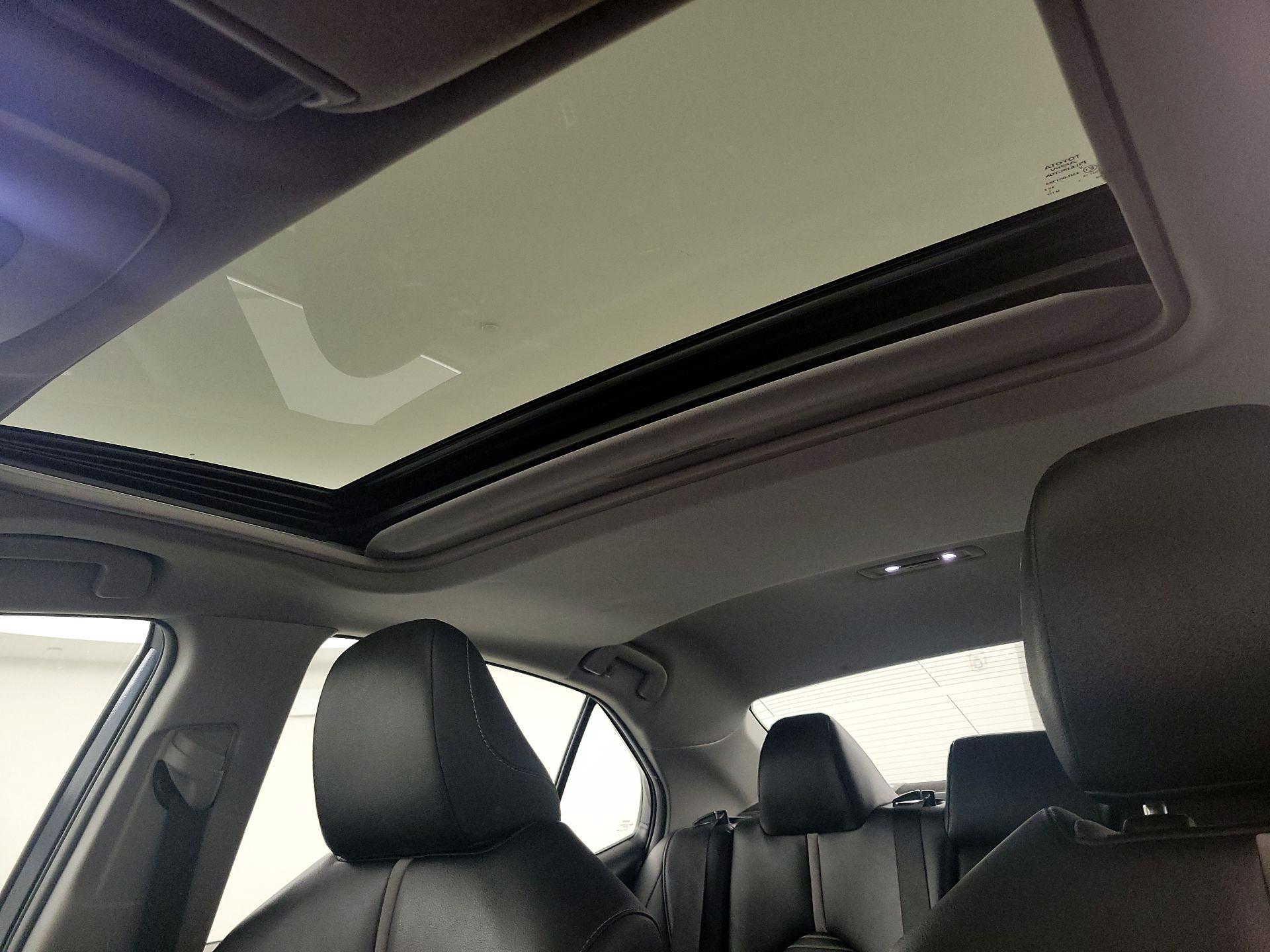 Thumbnail: 2018 Toyota Camry - 19