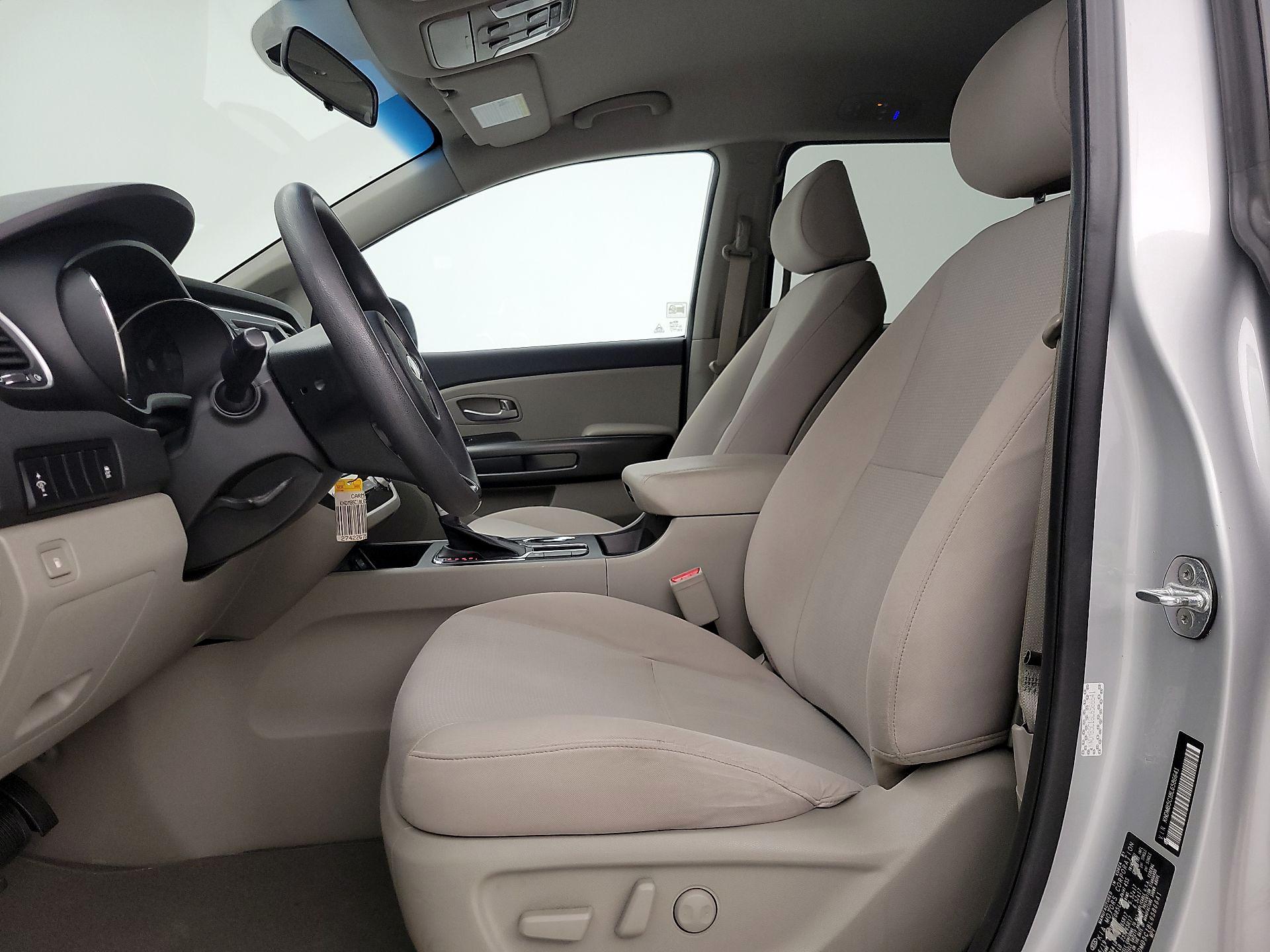 Thumbnail: 2020 Kia Sedona - 11