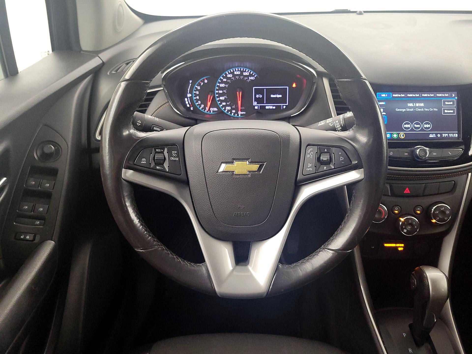 Thumbnail: 2018 Chevrolet Trax - 10