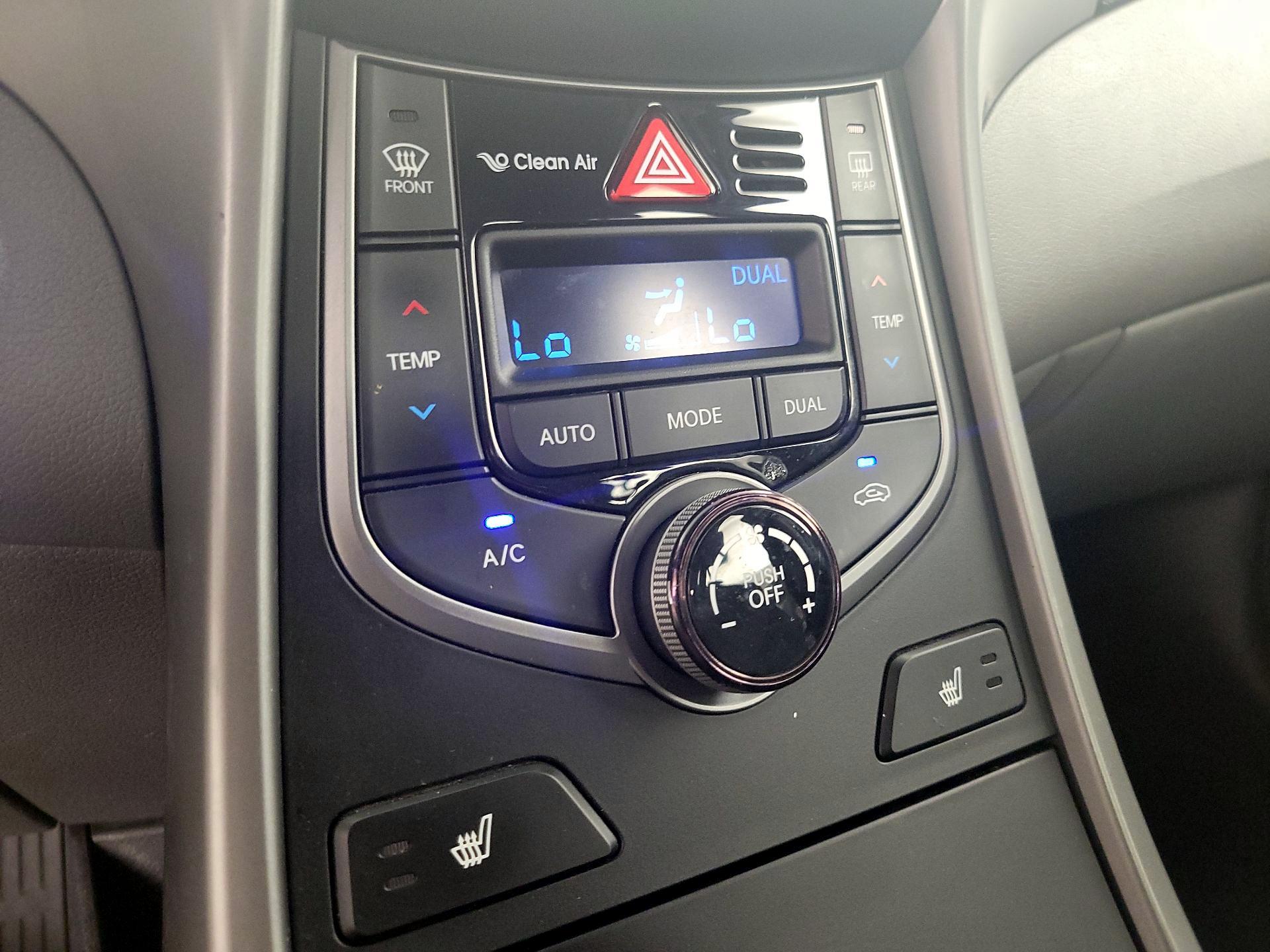 Thumbnail: 2016 Hyundai Elantra - 16