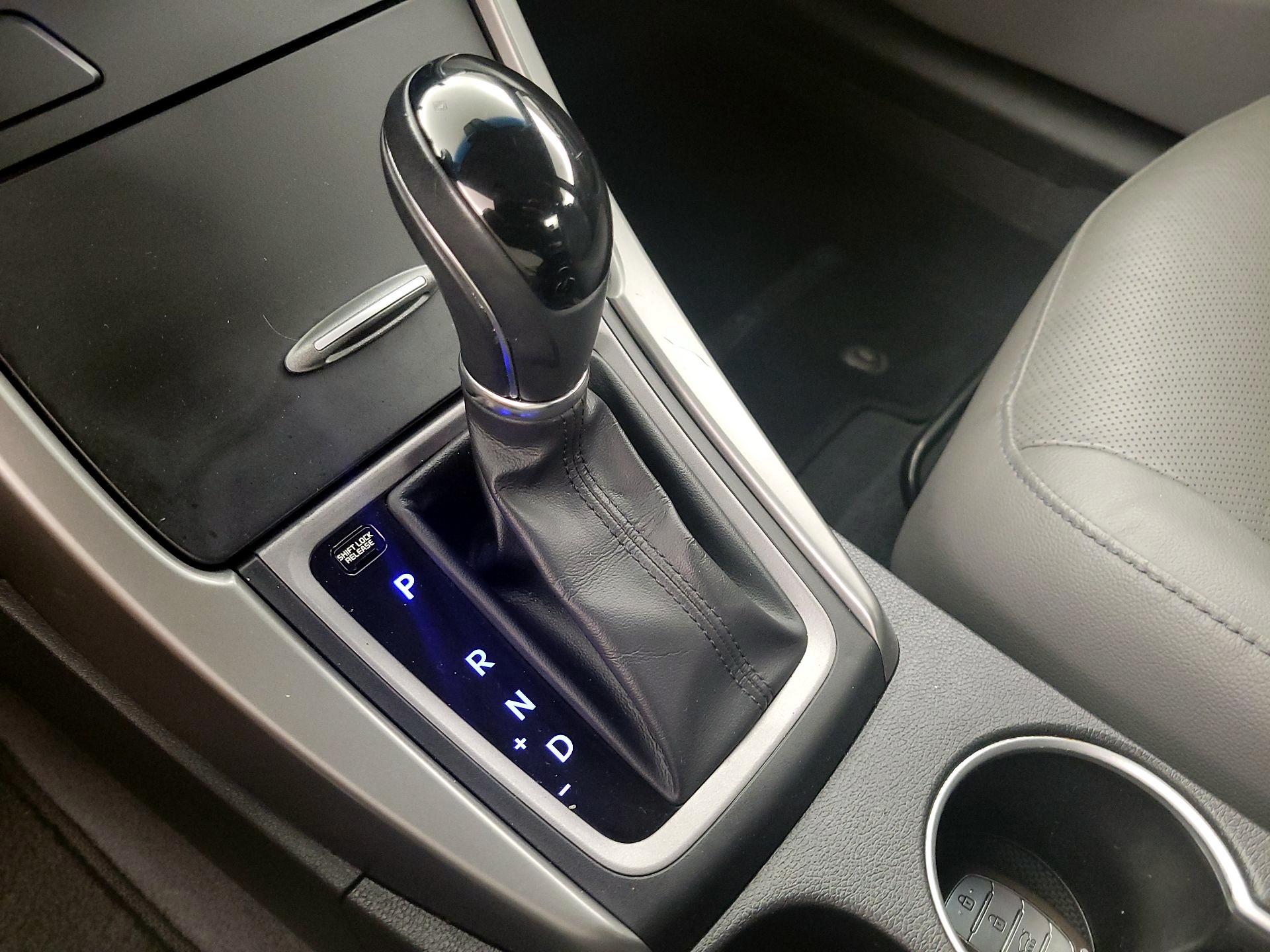 Thumbnail: 2016 Hyundai Elantra - 17