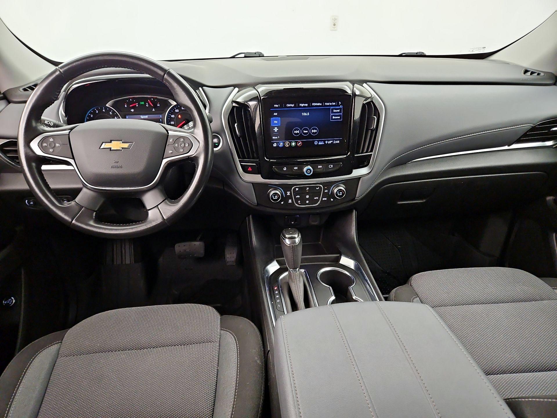 Thumbnail: 2020 Chevrolet Traverse - 9