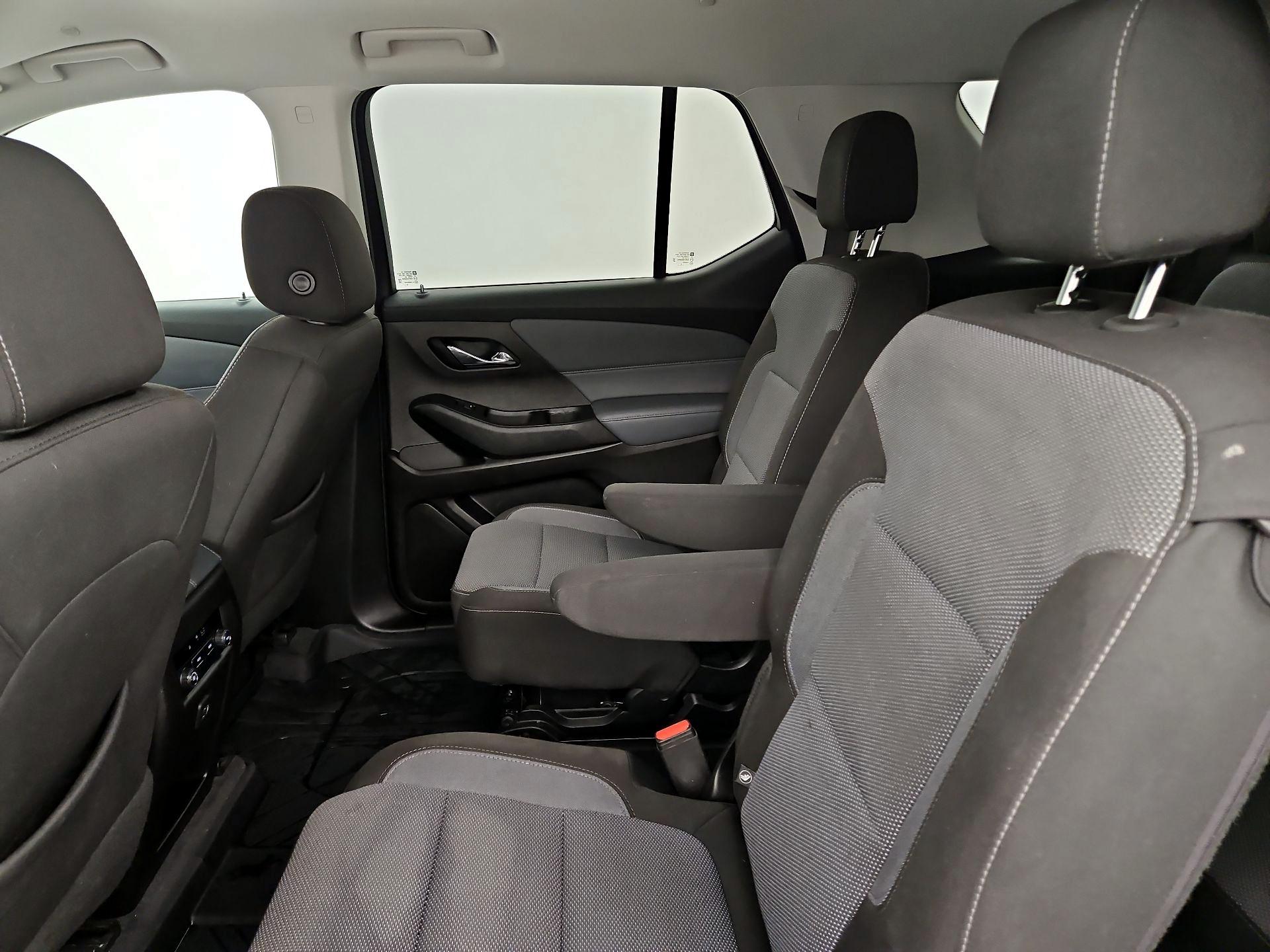 Thumbnail: 2020 Chevrolet Traverse - 19