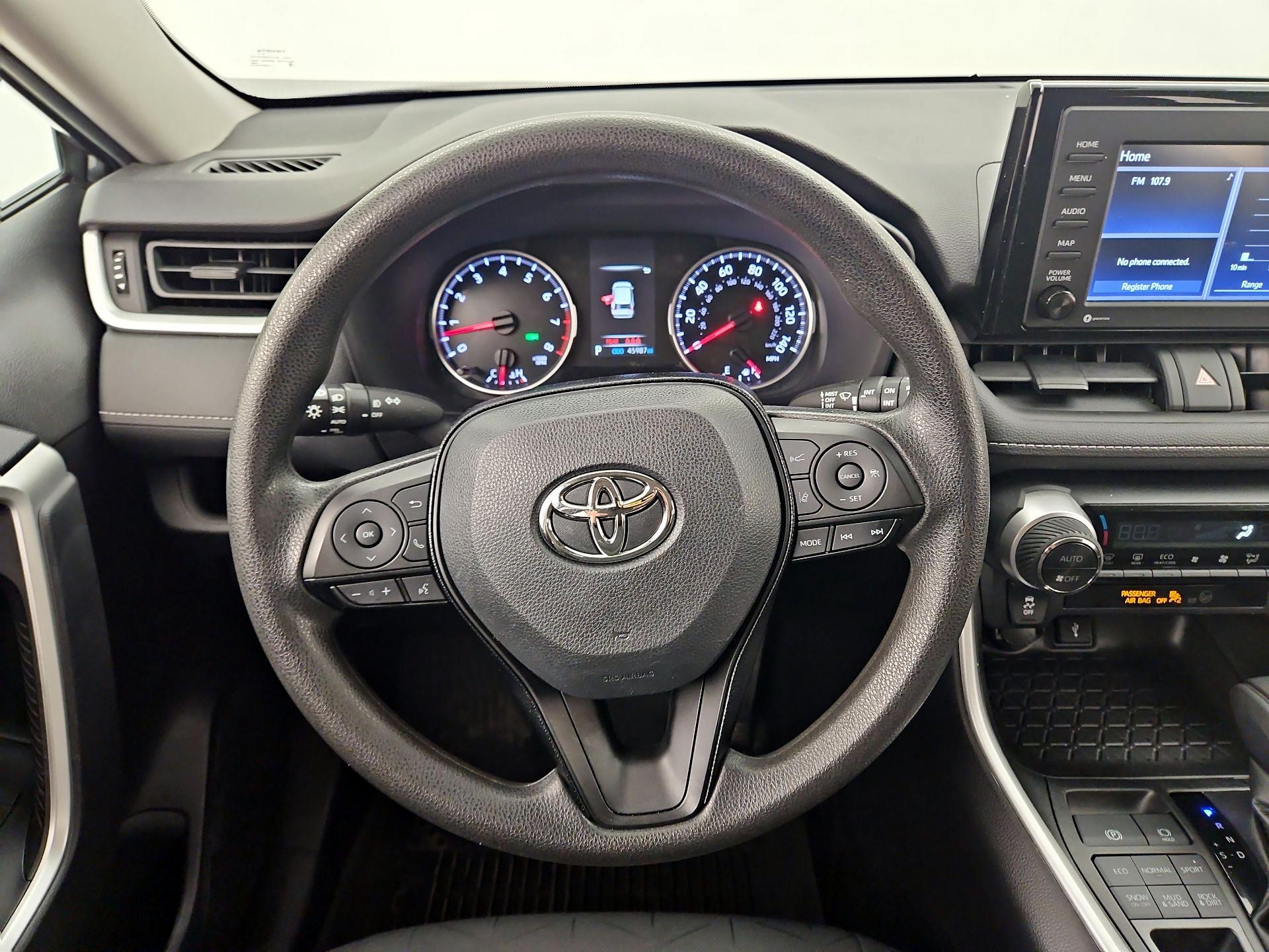 Thumbnail: 2021 Toyota RAV4 - 10