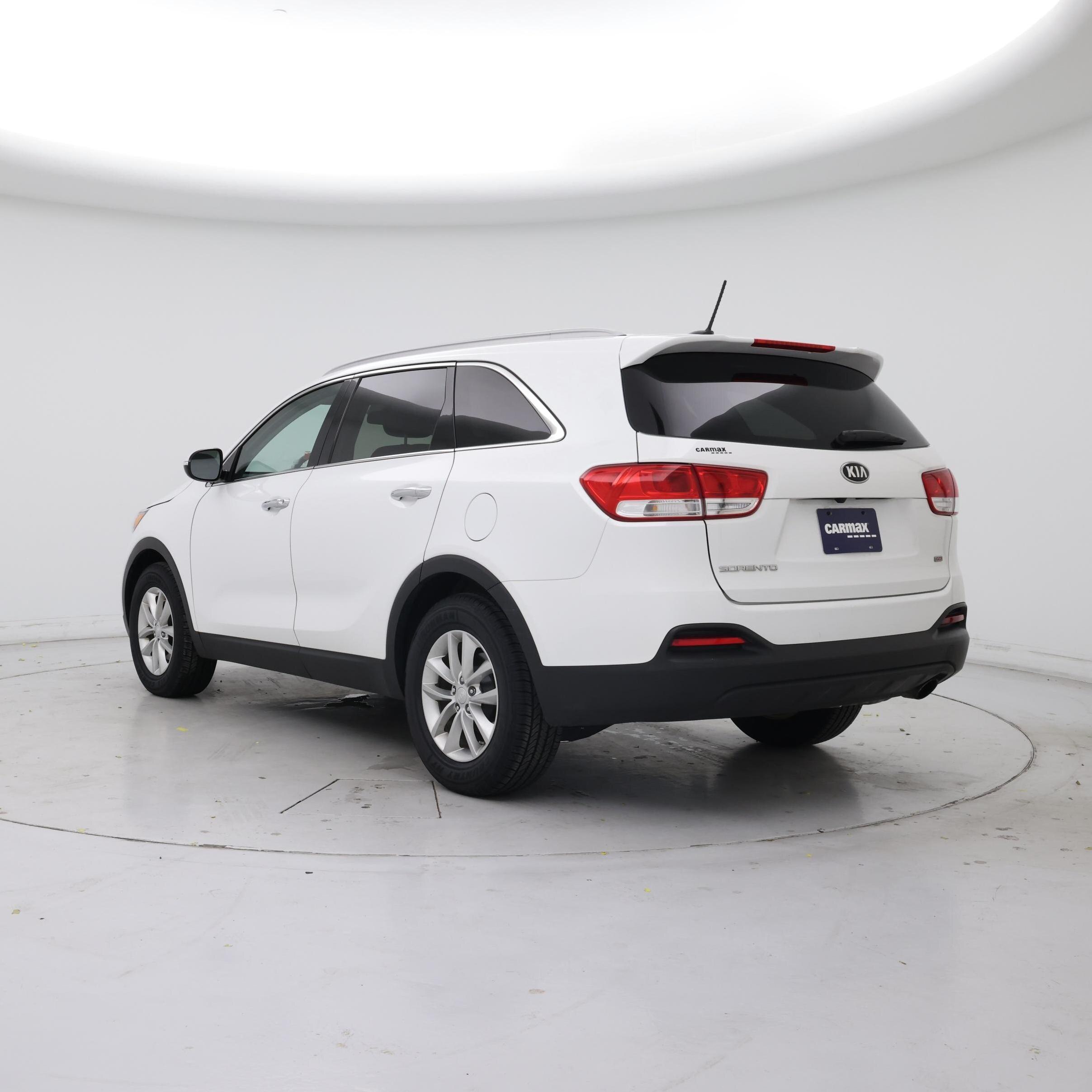 Thumbnail: 2016 Kia Sorento - 2