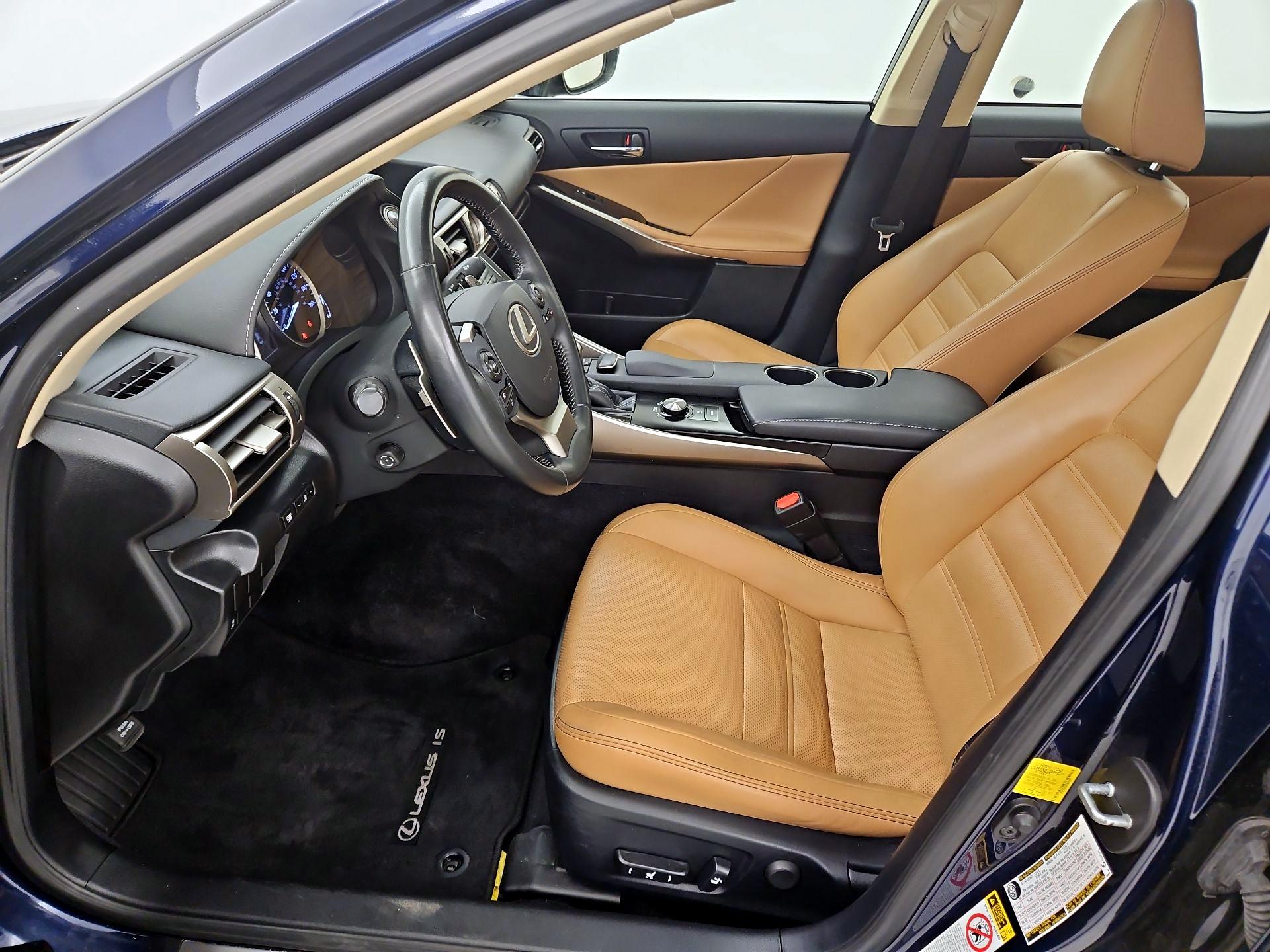 Thumbnail: 2014 Lexus IS - 11