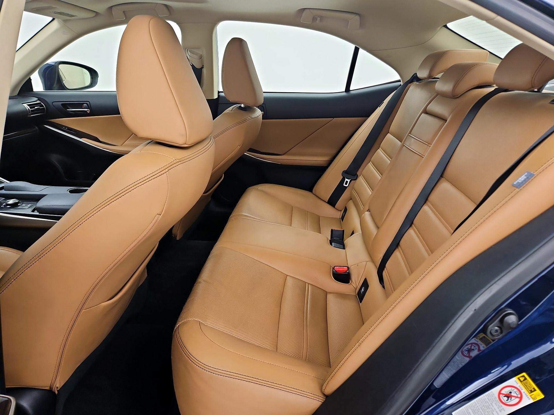 Thumbnail: 2014 Lexus IS - 20