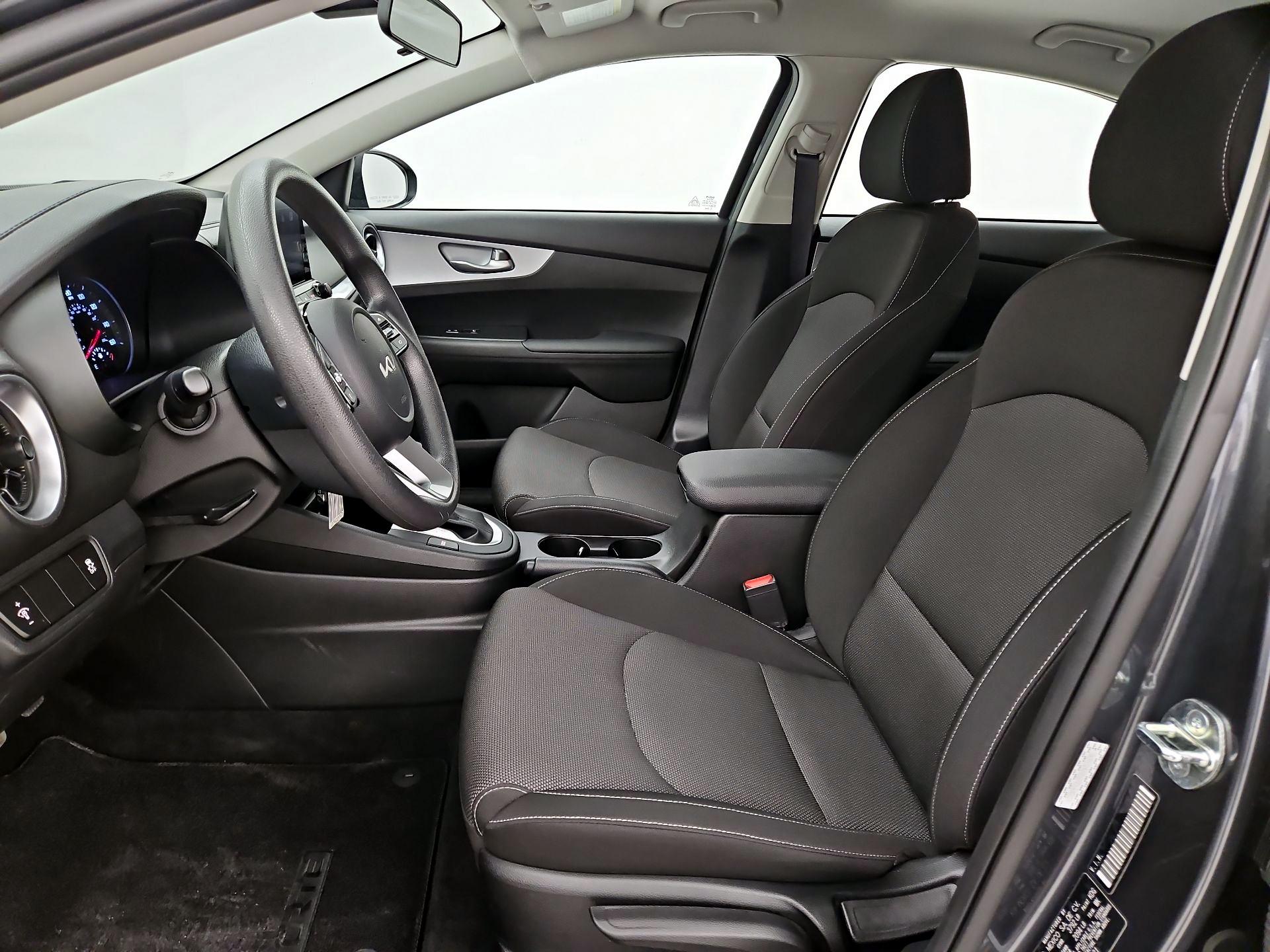 Thumbnail: 2023 Kia Forte - 11