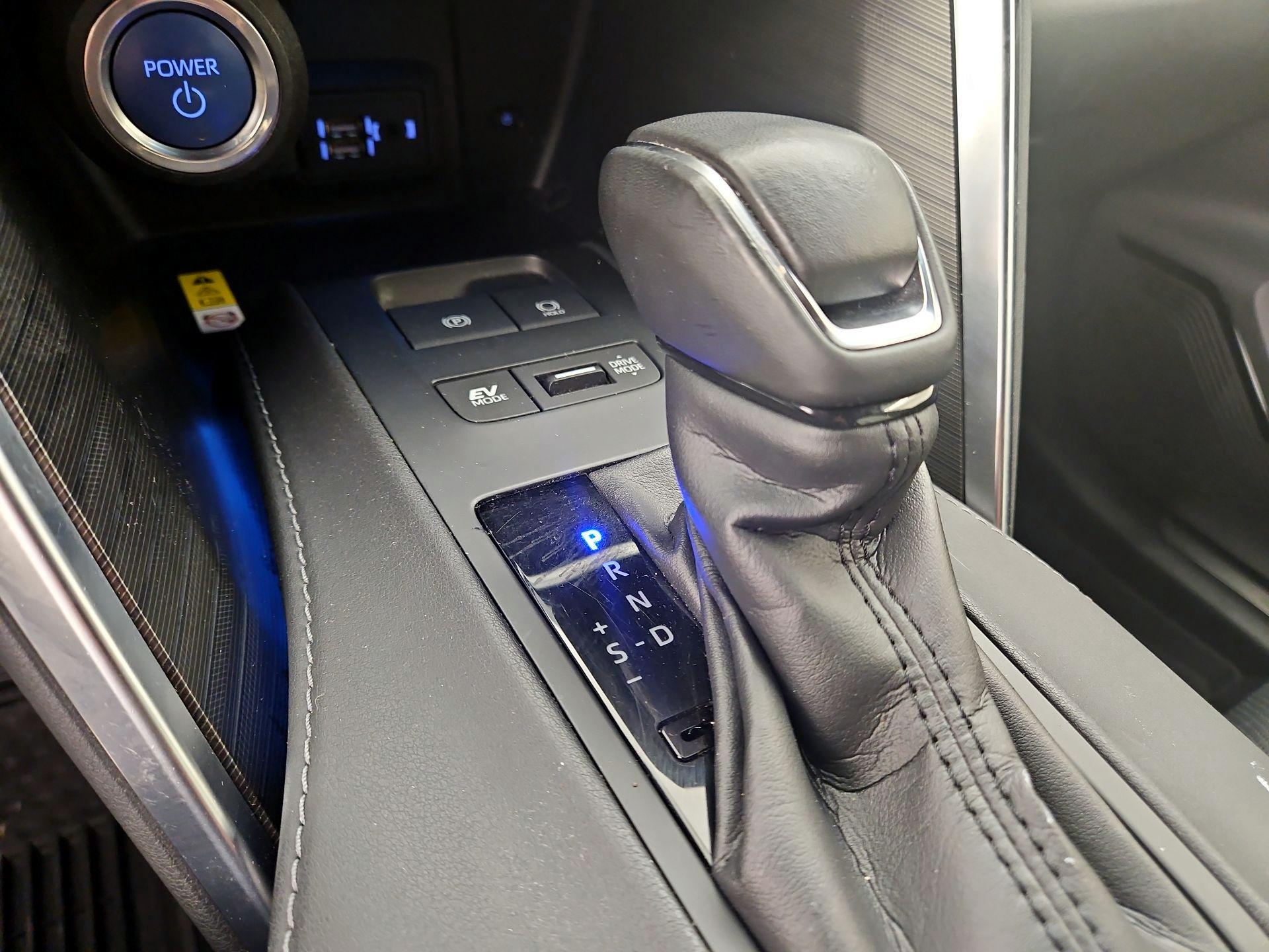 Thumbnail: 2021 Toyota Venza - 18