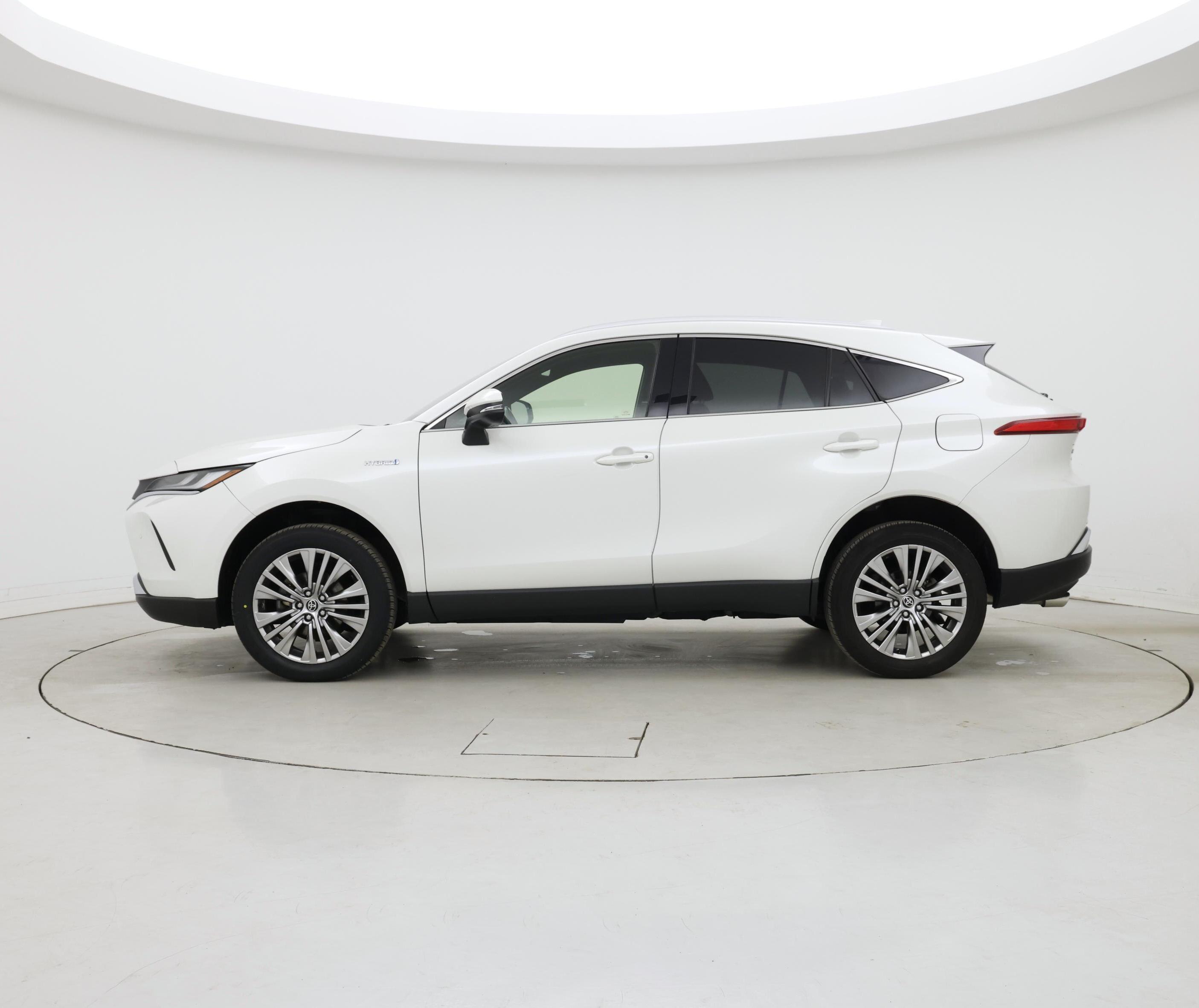 Thumbnail: 2021 Toyota Venza - 3