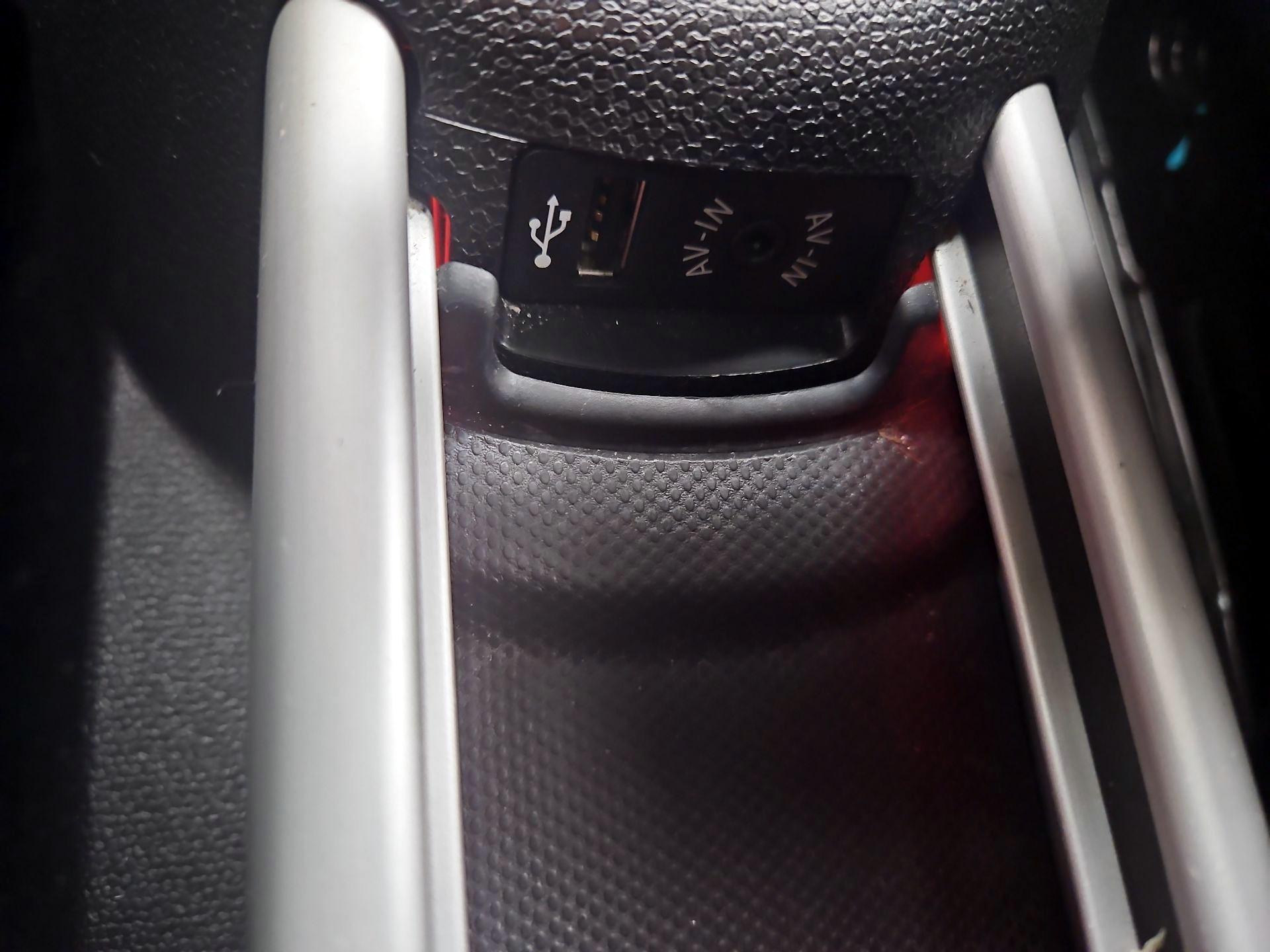 Thumbnail: 2016 MINI Cooper Countryman - 16