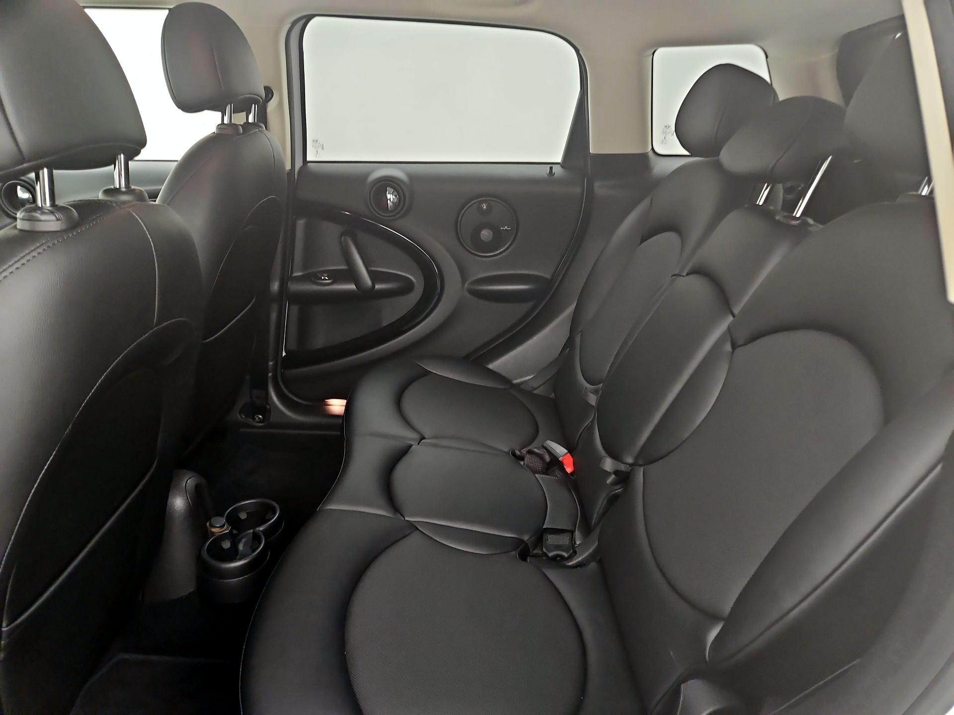 Thumbnail: 2016 MINI Cooper Countryman - 18