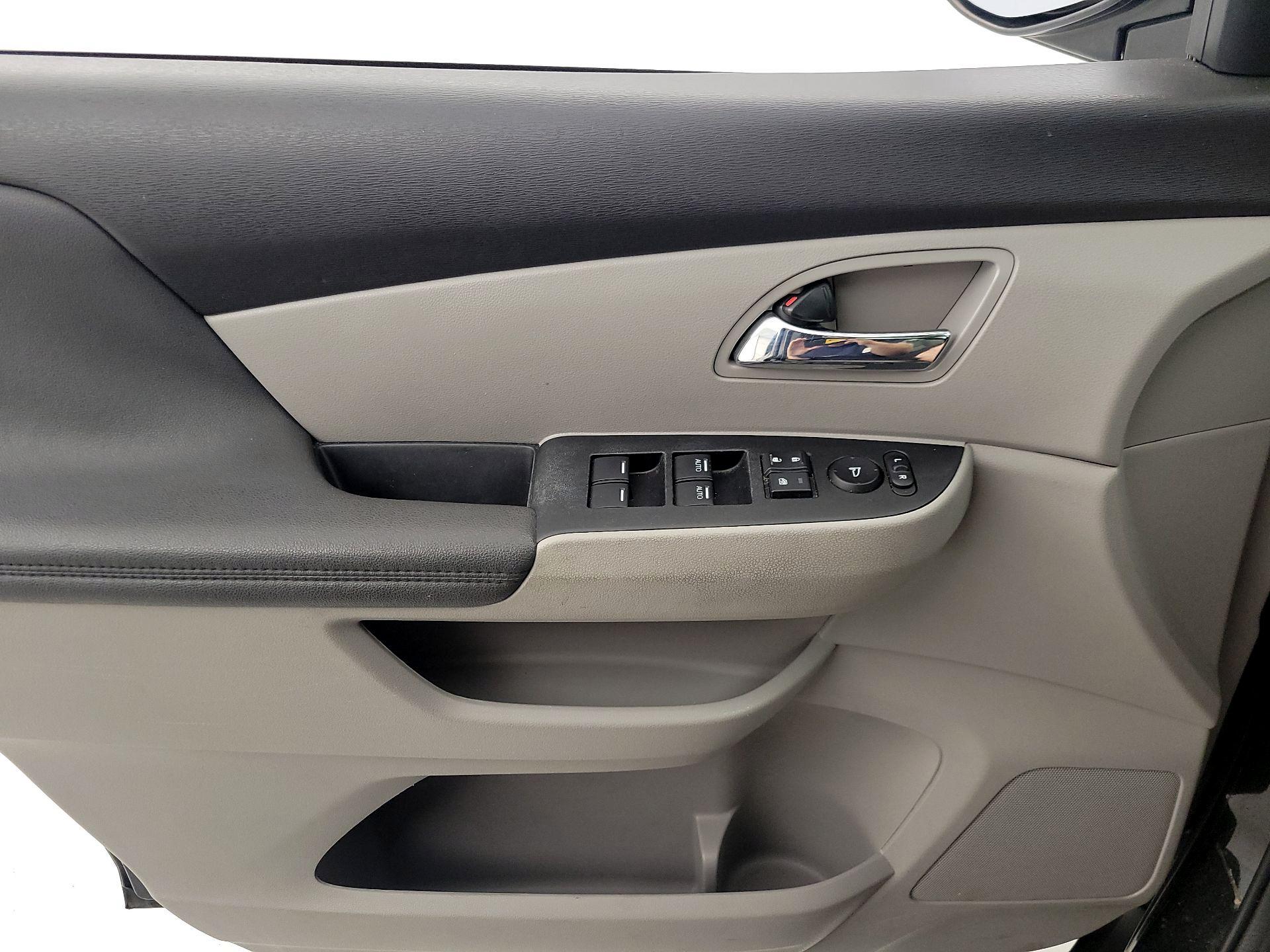 Thumbnail: 2016 Honda Odyssey - 12