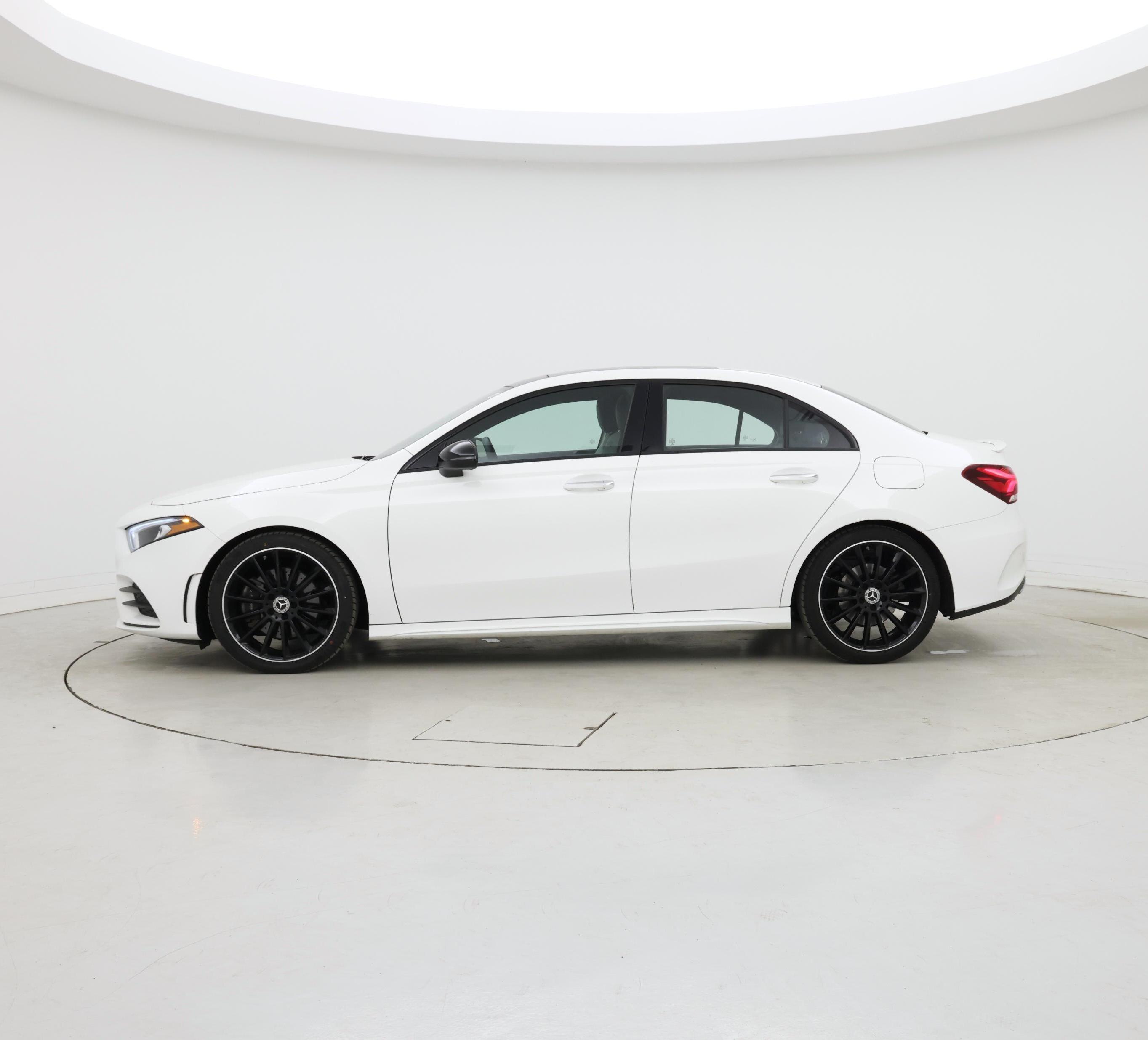Thumbnail: 2020 Mercedes-Benz A-Class - 3
