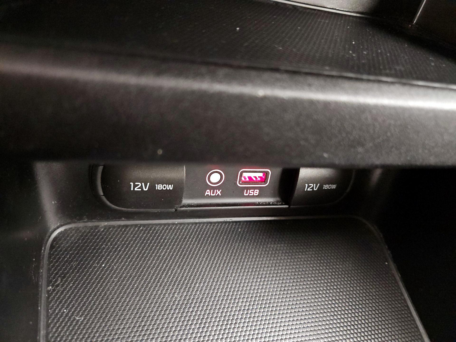 Thumbnail: 2021 Kia Forte - 18