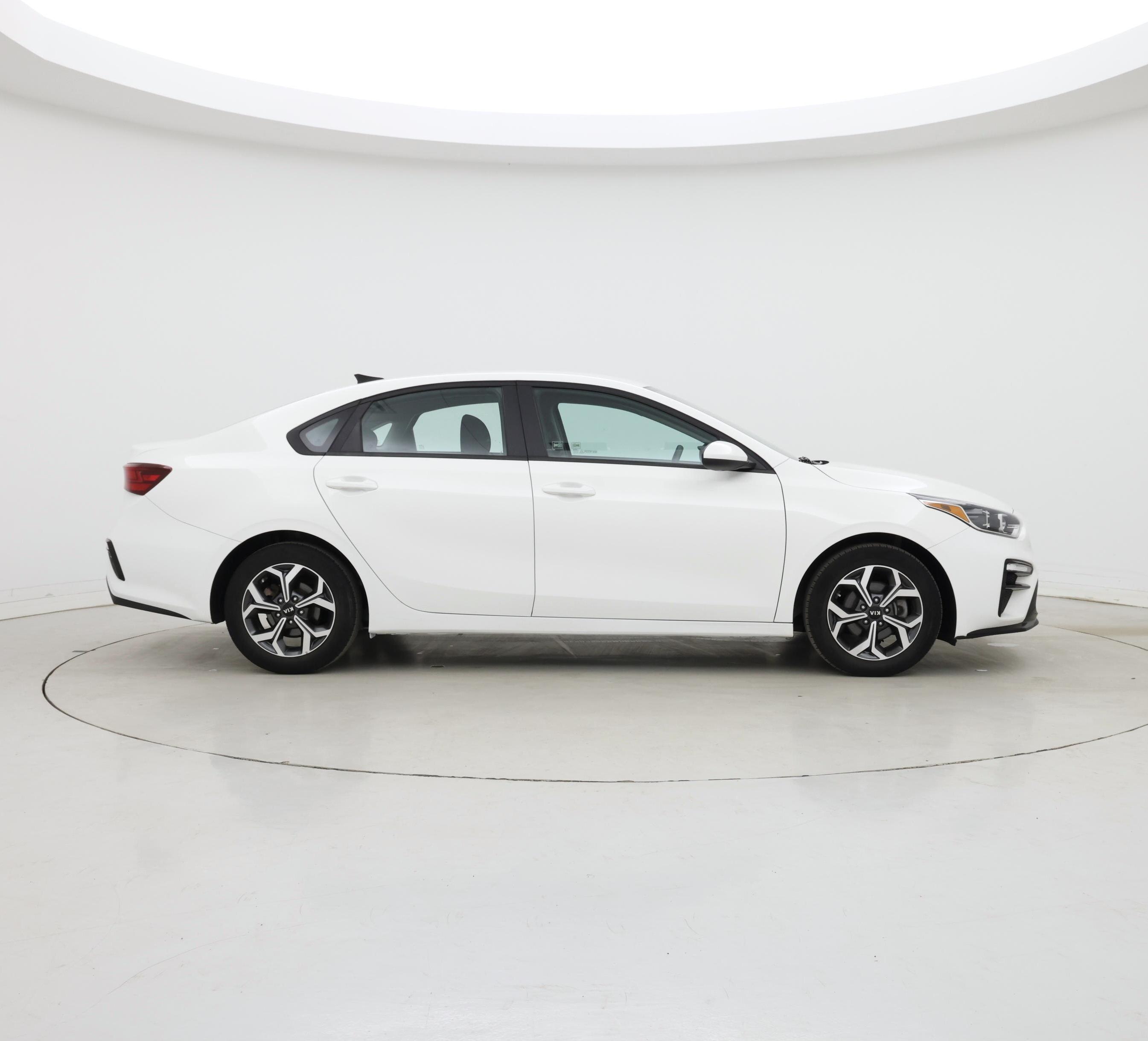 Thumbnail: 2021 Kia Forte - 7
