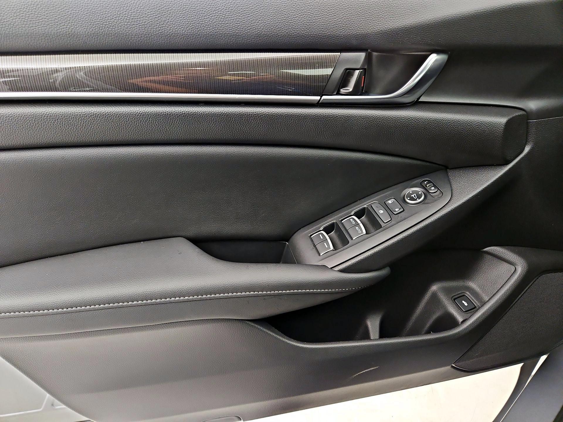 Thumbnail: 2022 Honda Accord - 12