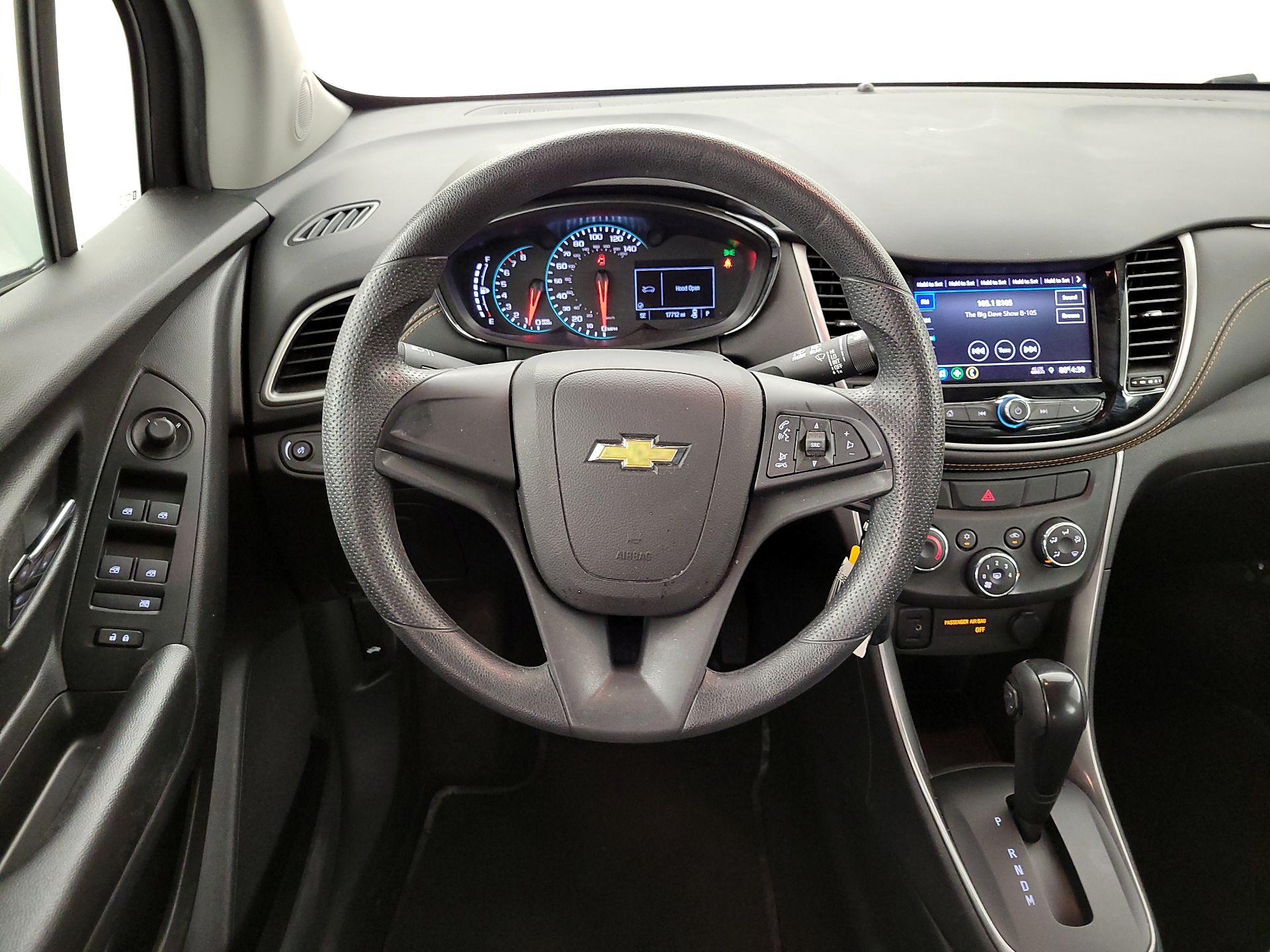 Thumbnail: 2021 Chevrolet Trax - 10