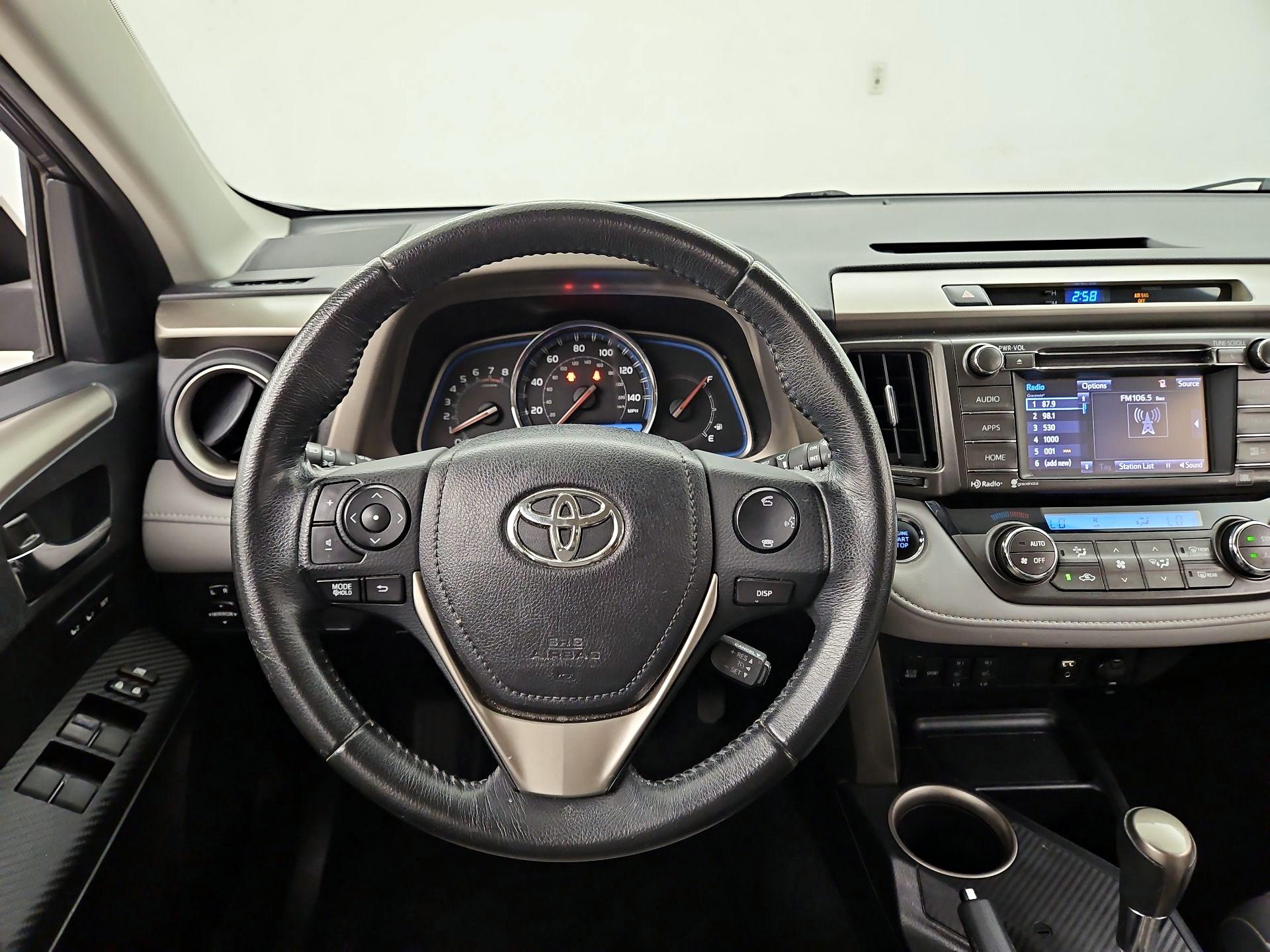 Thumbnail: 2014 Toyota RAV4 - 10