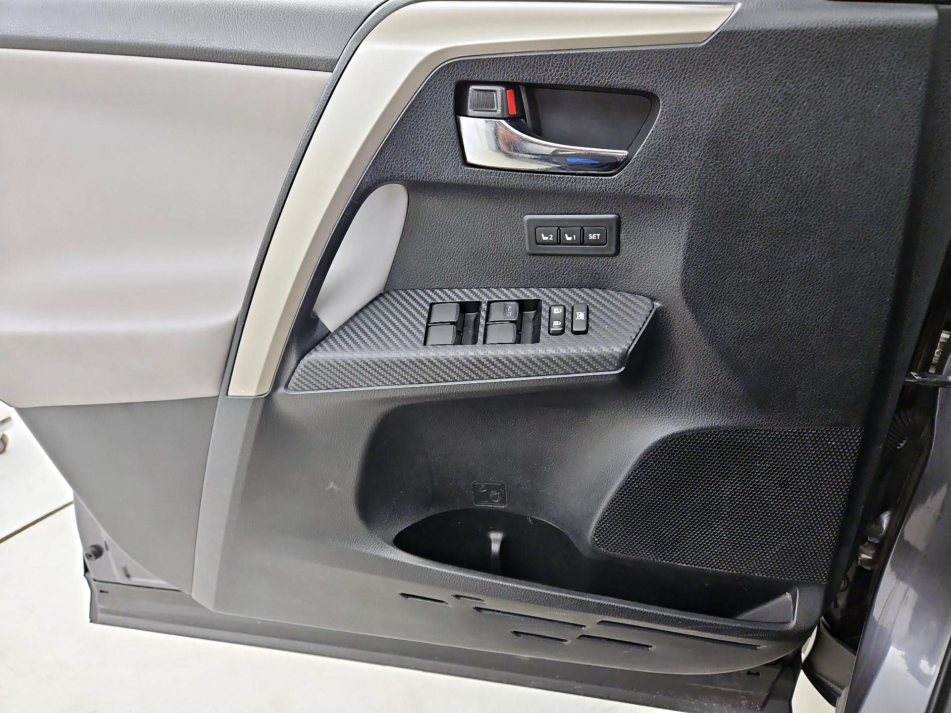 Thumbnail: 2014 Toyota RAV4 - 12